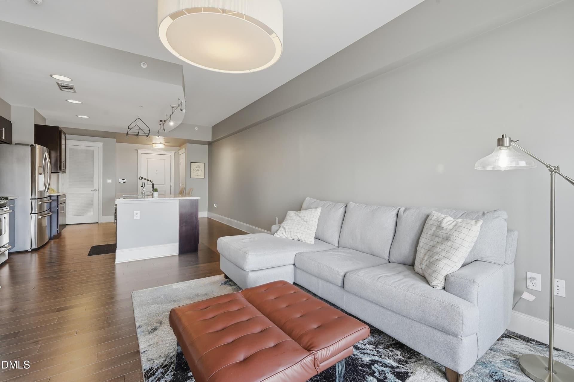 042 - 222 Glenwood Avenue 612, Raleigh, NC 27603