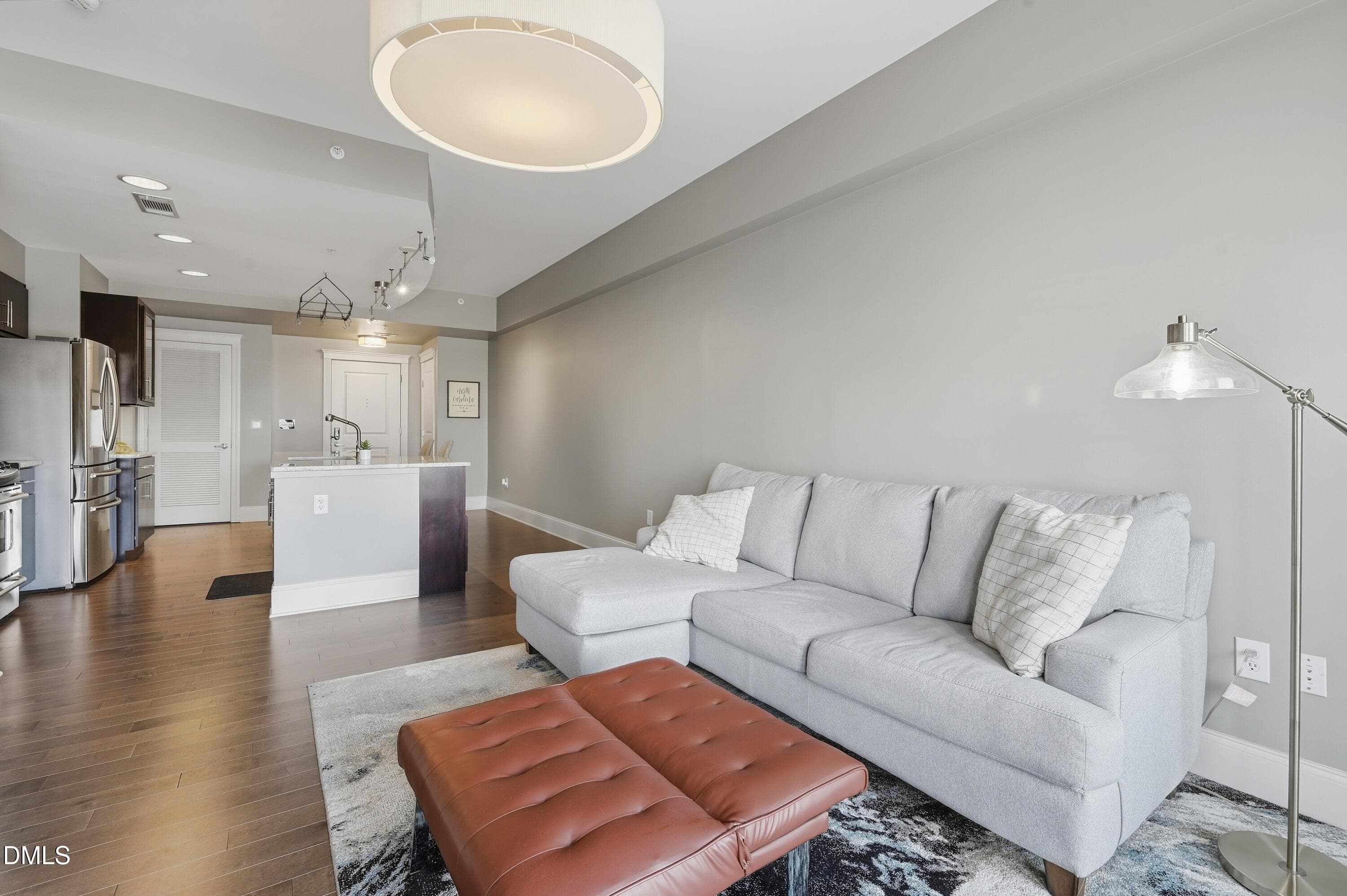 042 - 222 Glenwood Avenue 612, Raleigh, NC 27603