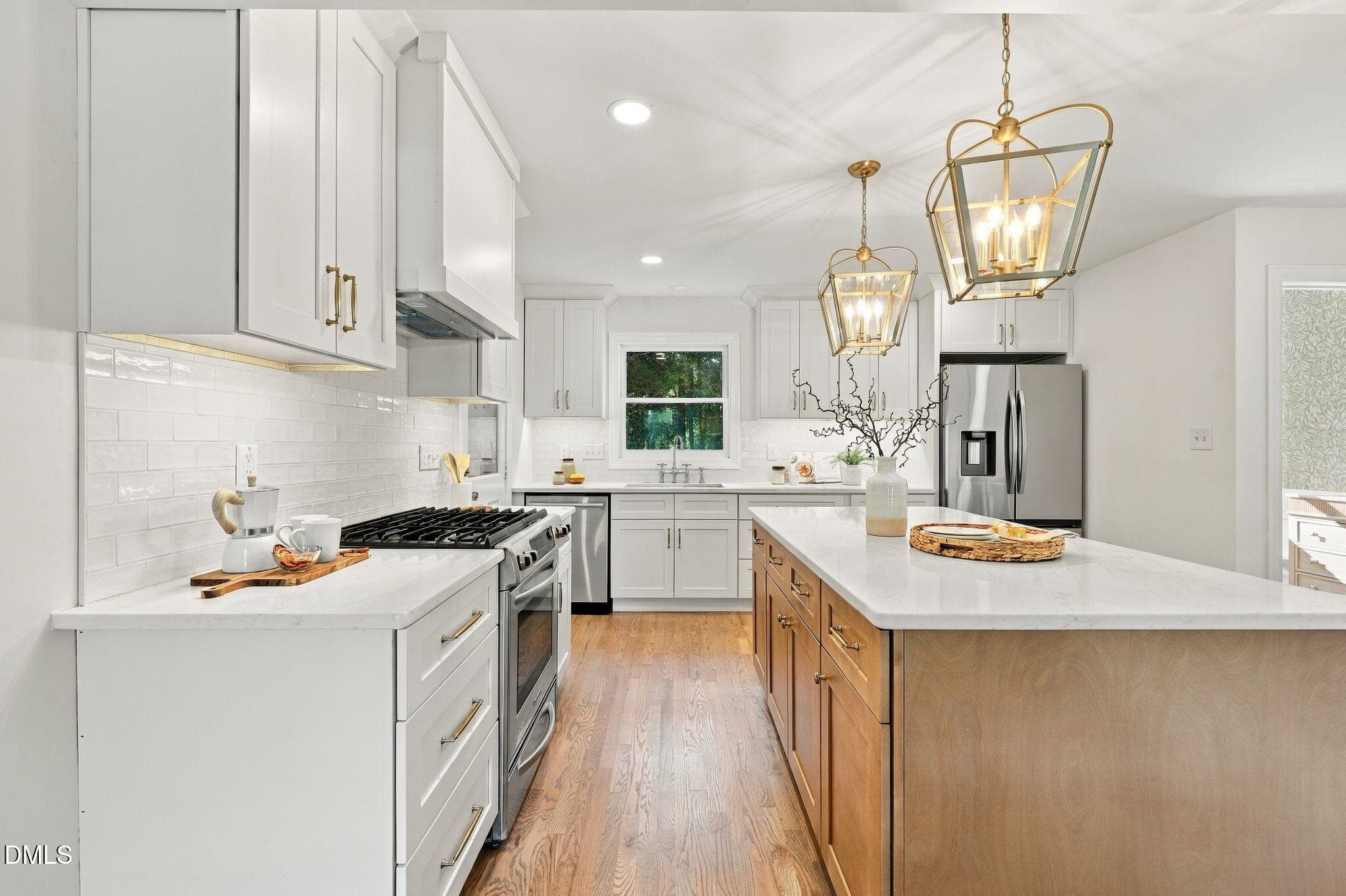 35-web-or-mls-IMG_7902 - 800 Temple Street, Raleigh, NC 27609