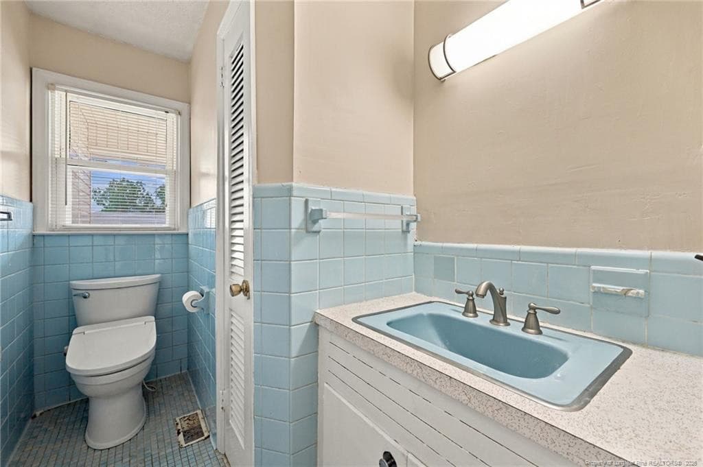 Photo 17 - 100 E C Street, Erwin, NC 28339