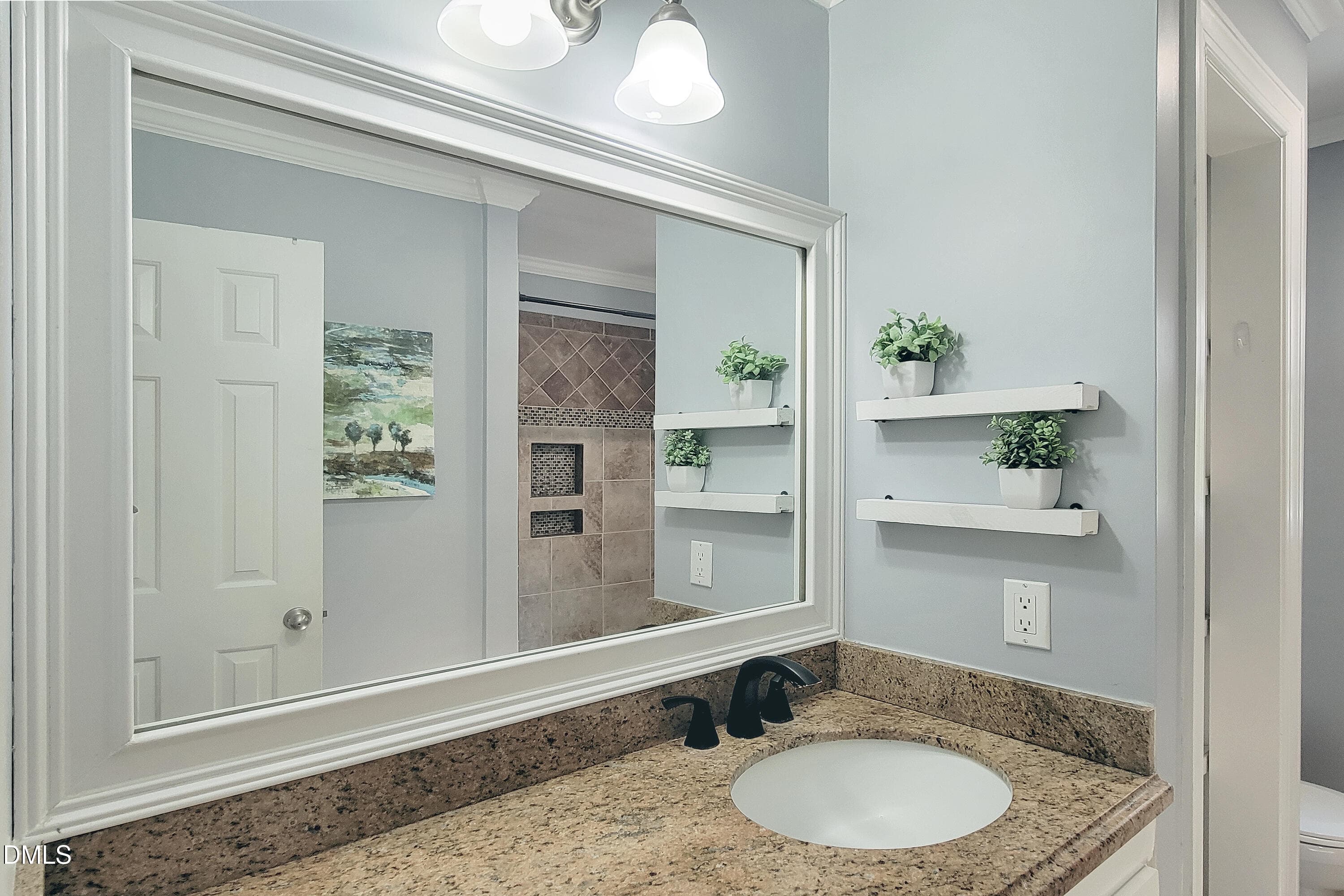 Second Floor Hall Bath - 4109 Millyork Court, Apex, NC 27539
