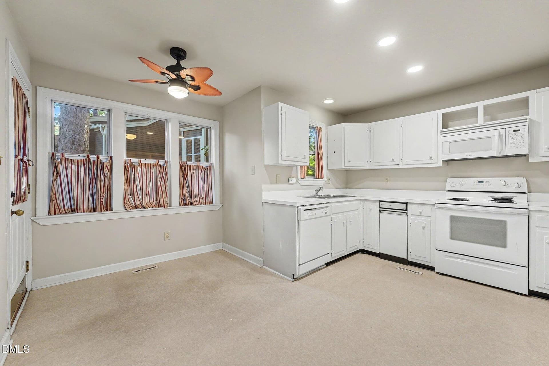 Kitchen - 5830 Sentinel Drive, Raleigh, NC 27609