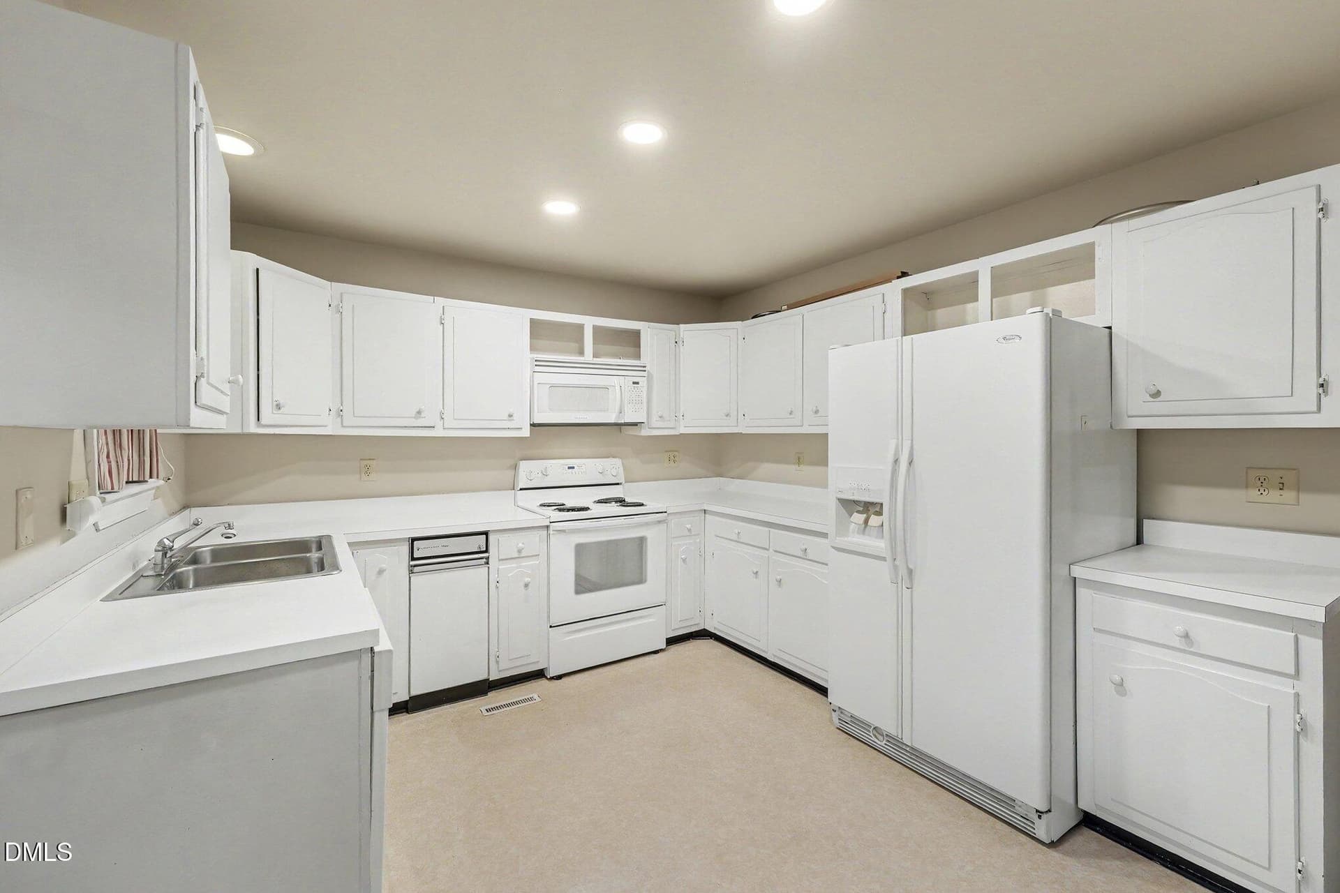Kitchen - 5830 Sentinel Drive, Raleigh, NC 27609