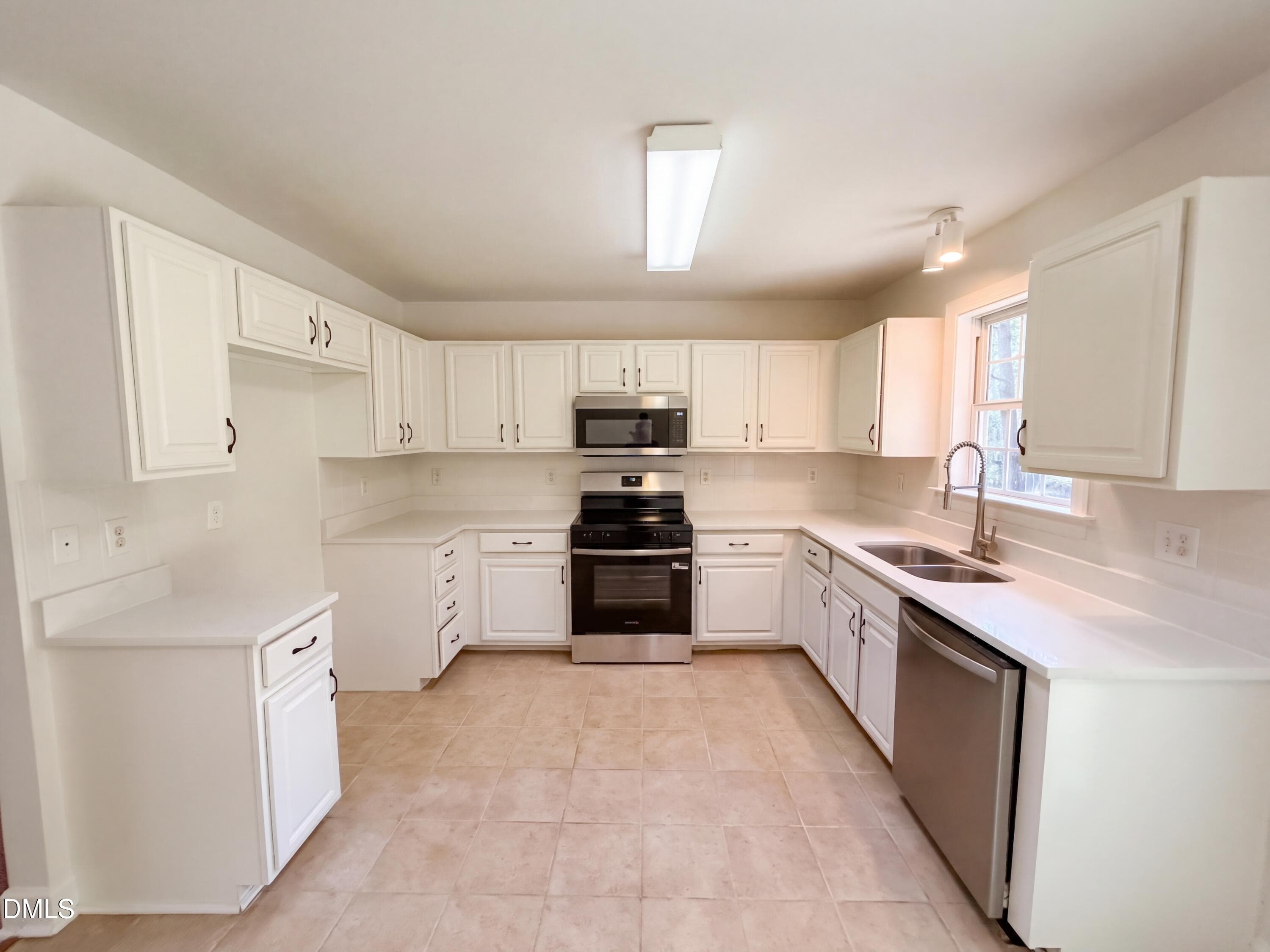 photo_03 - 270 Cherrylaurel Drive, Youngsville, NC 27596, Youngsville
