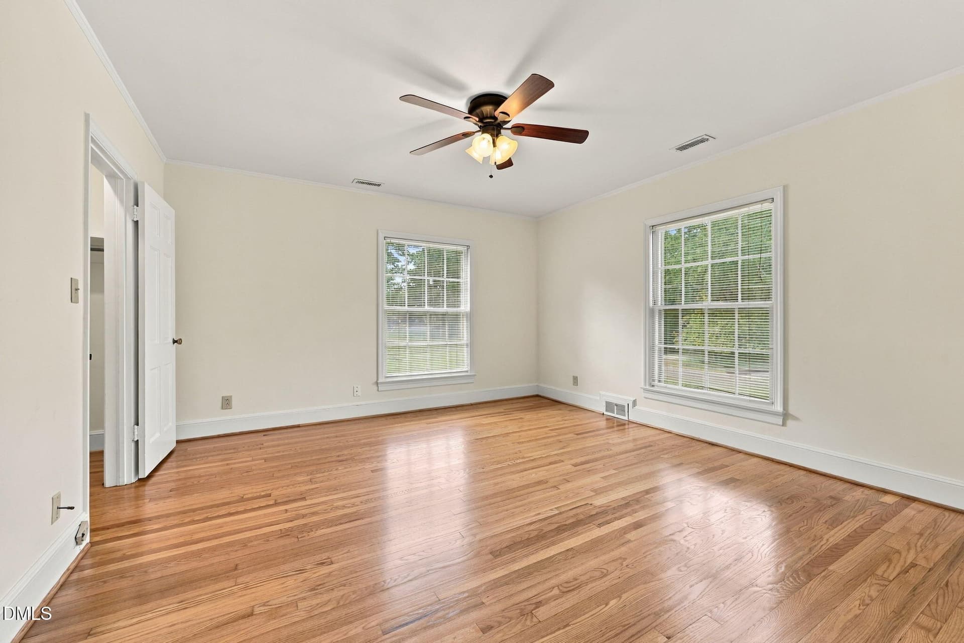 75-web-or-mls-IMG_8501 - 817 S Vermont Street, Smithfield, NC 27577
