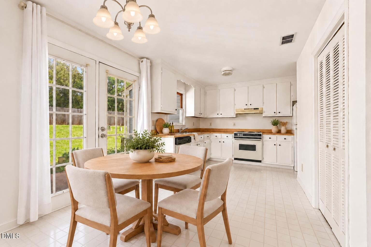 Virtually Staged dining -kitchen - 1812 Orange Grove Road 101, Hillsborough, NC 27278, Hillsborough