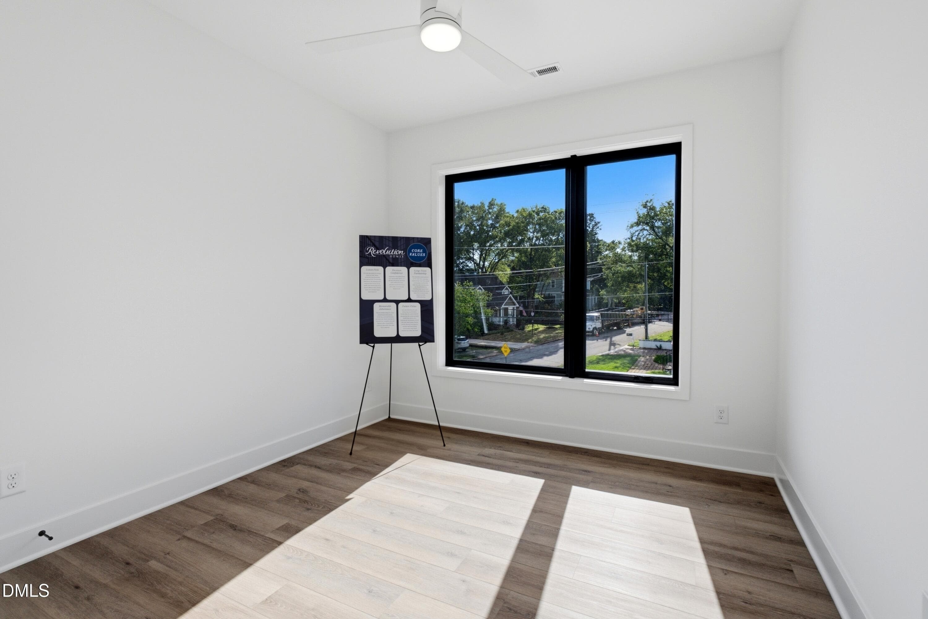 DSC08651 - 1804 Pershing Road, Raleigh, NC 27608