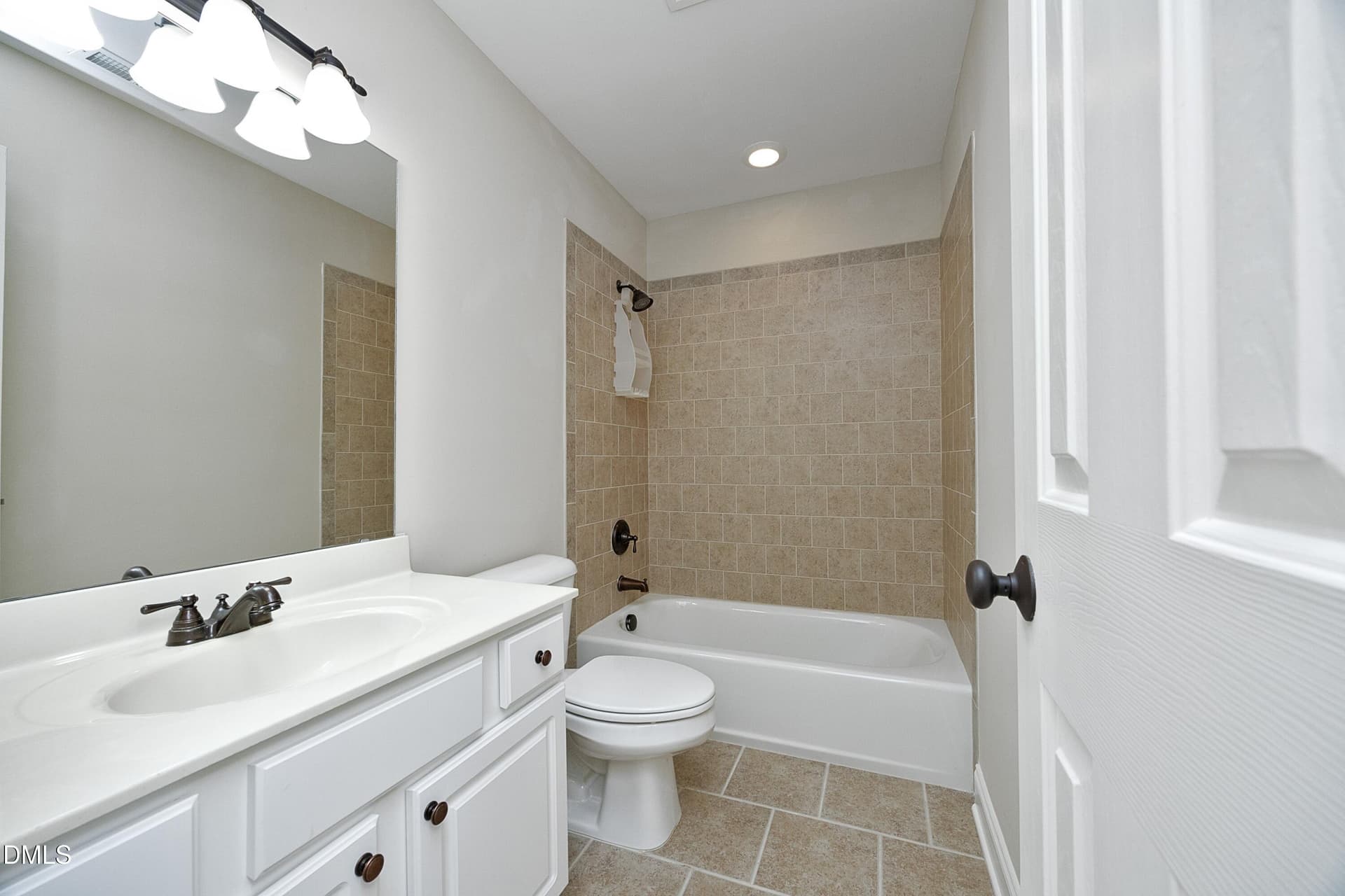 37SecondFloorBath - 5117 Tera Springs Drive, Raleigh, NC 27610