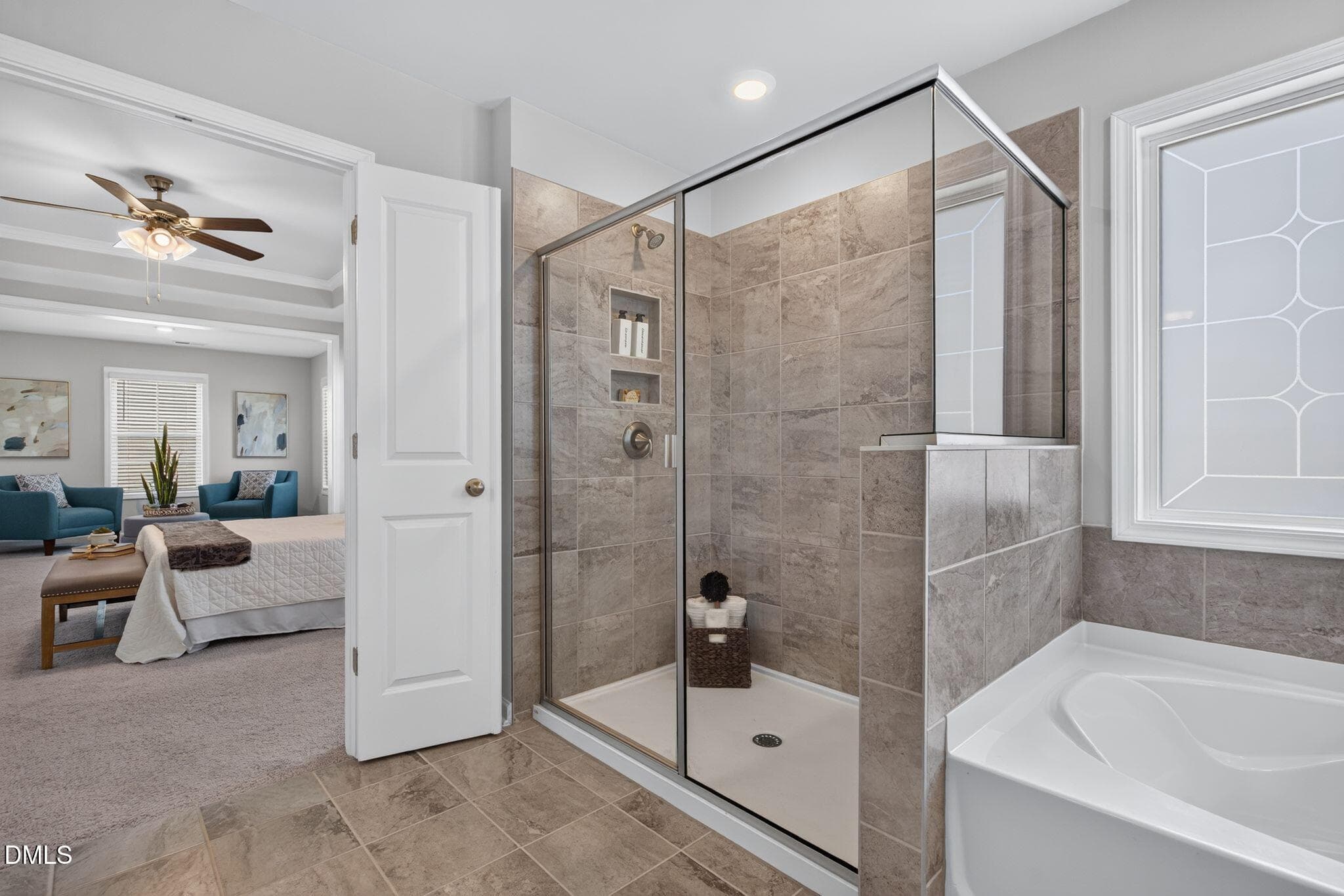 98_NJO04593 - 4916 Chase Hill Way, Raleigh, NC 27603