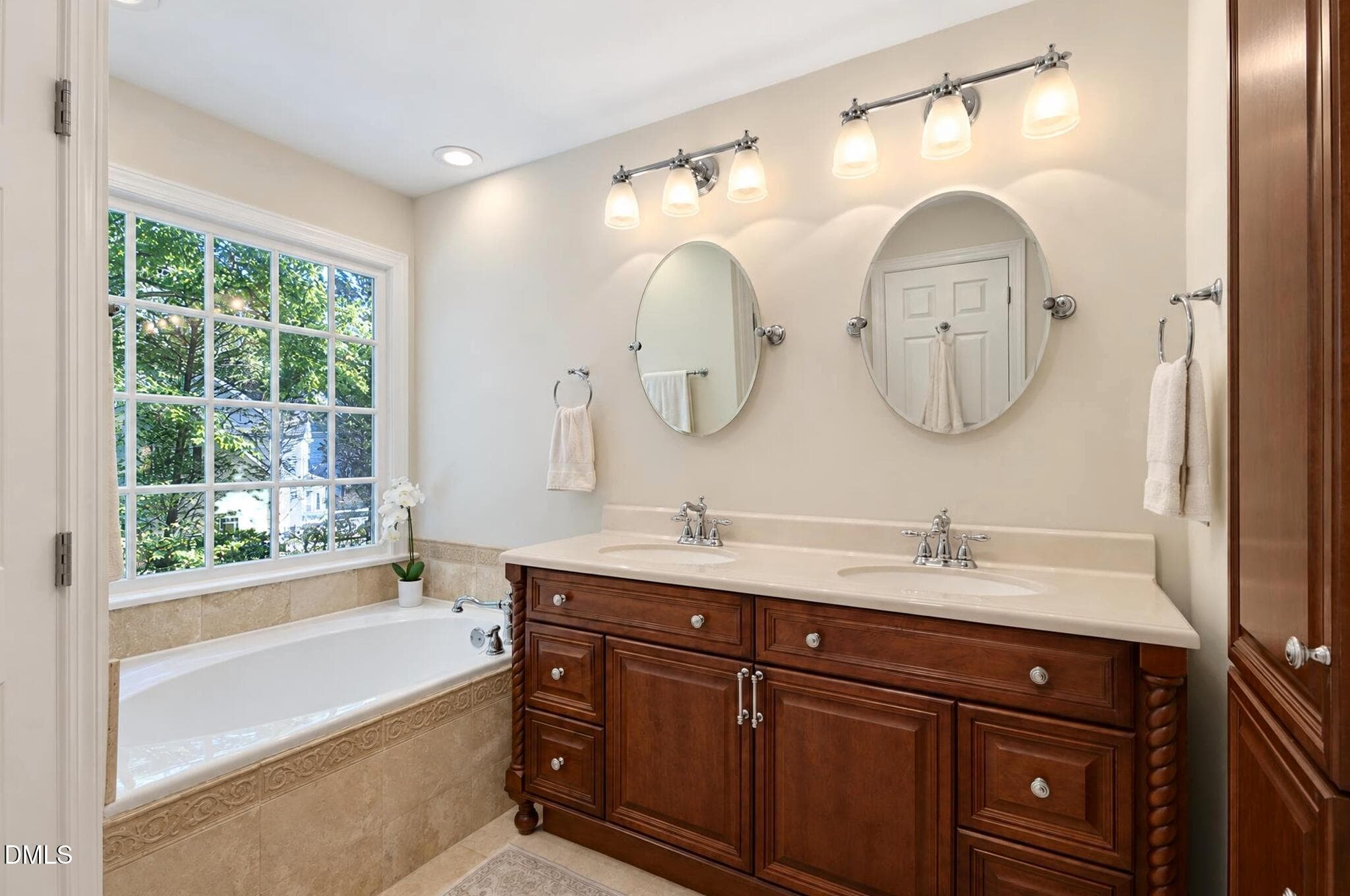 Picture window - 200 Killingsworth Drive, Cary, NC 27518