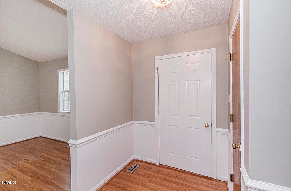Foyer - 222 Deer Walk Road, Tarboro, NC 27886, Tarboro