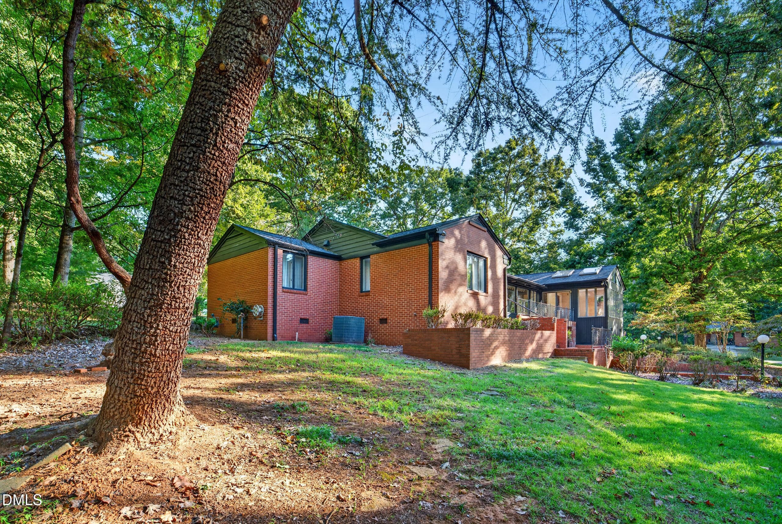 DSC08043 - 801 Cliftwood Drive, Siler City, NC 27344