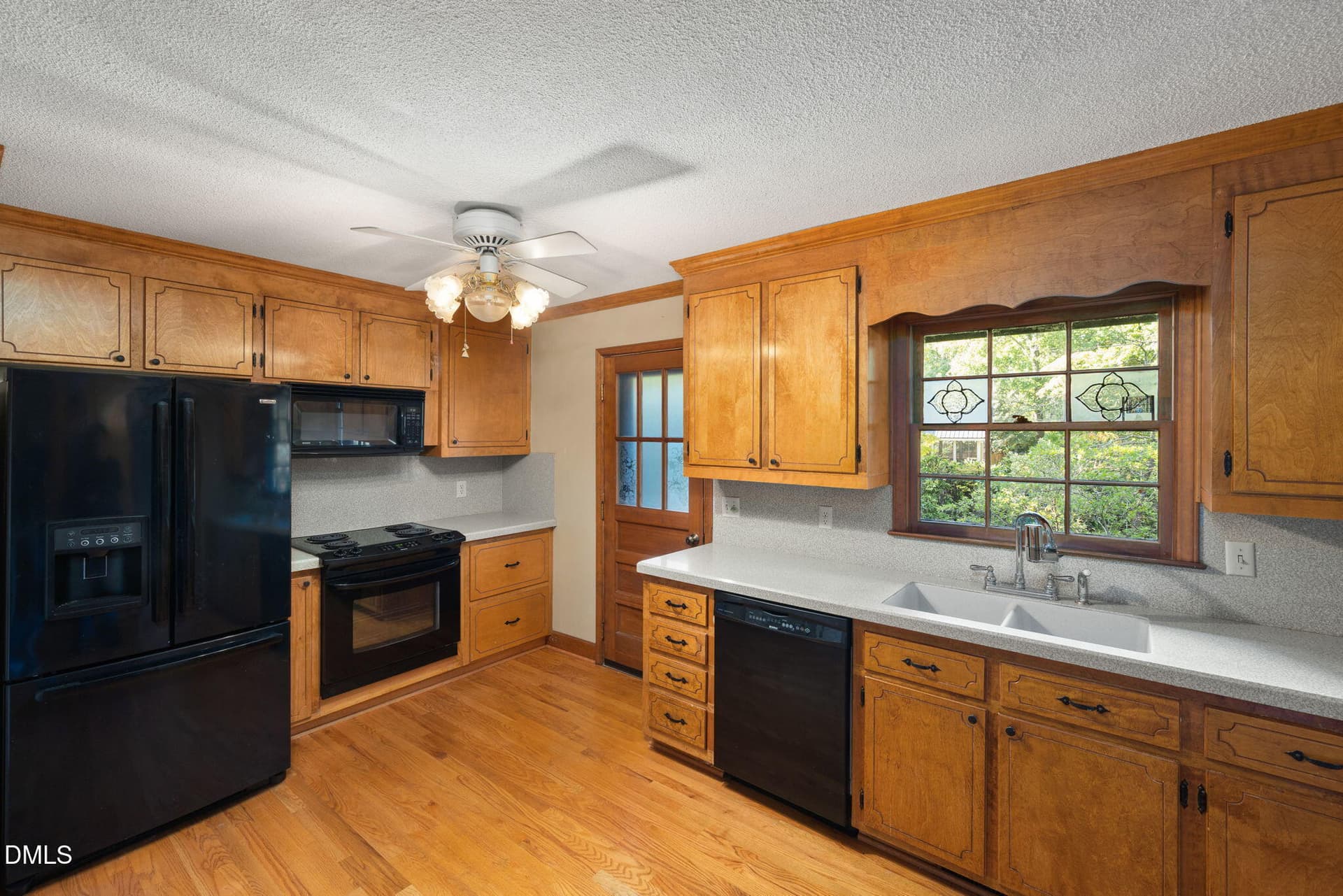 13-web-or-mls-DX3A1457 - 3301 Caldwell Drive, Raleigh, NC 27607
