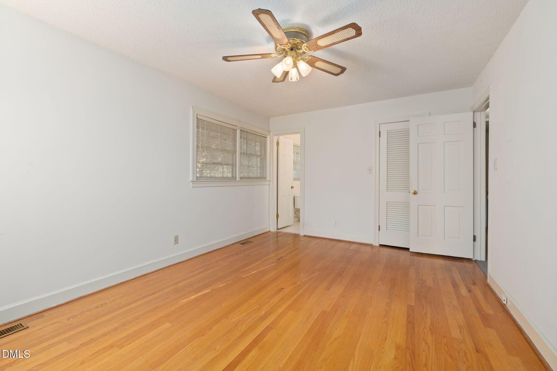 28-web-or-mls-DX3A1585 - 3301 Caldwell Drive, Raleigh, NC 27607