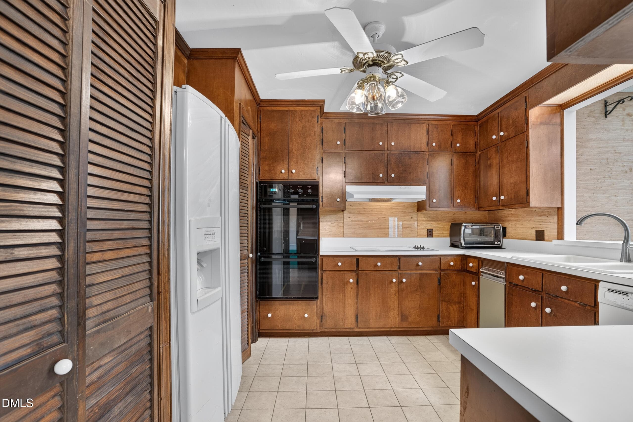 DSC08357 - 801 Cliftwood Drive, Siler City, NC 27344