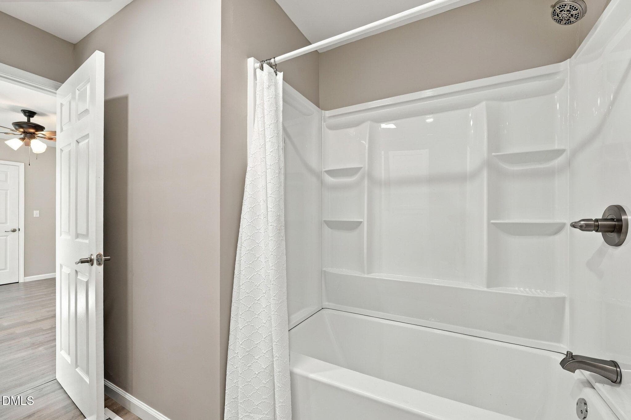 Owners Bath - 150 Summitt Street, Roxboro, NC 27573, Roxboro