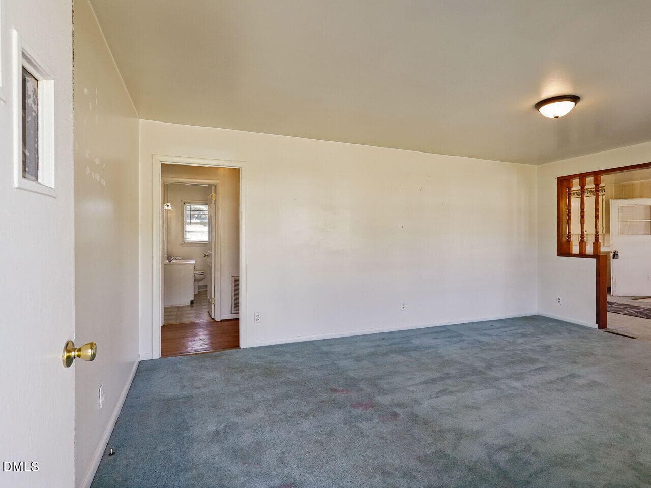 003-1280x960-foyer-entry - 246 Railroad Road, Benson, NC 27504, Benson