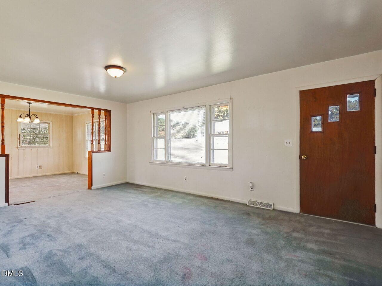 004-1280x960-living-room - 246 Railroad Road, Benson, NC 27504, Benson