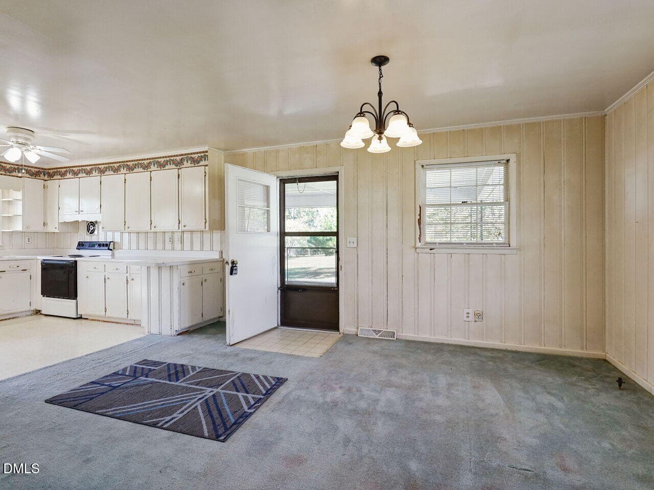 006-1280x960-dining-kitchen - 246 Railroad Road, Benson, NC 27504, Benson