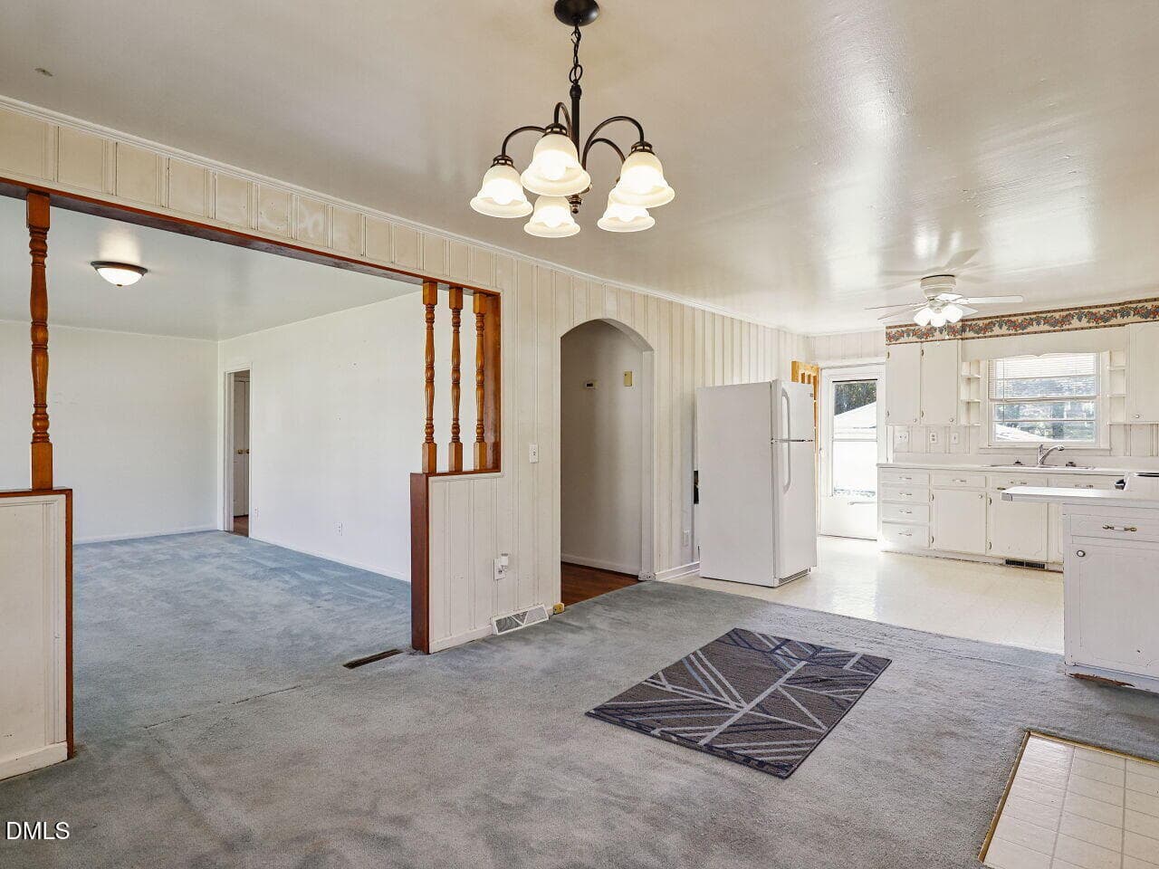 007-1280x960-dining-kitchen-living-room - 246 Railroad Road, Benson, NC 27504, Benson