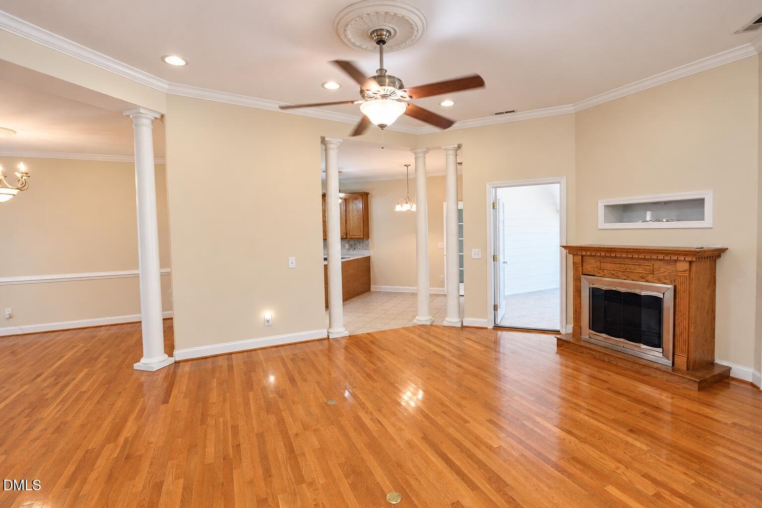 Living room - 1102 Falling Stream, Sanford, NC 27332