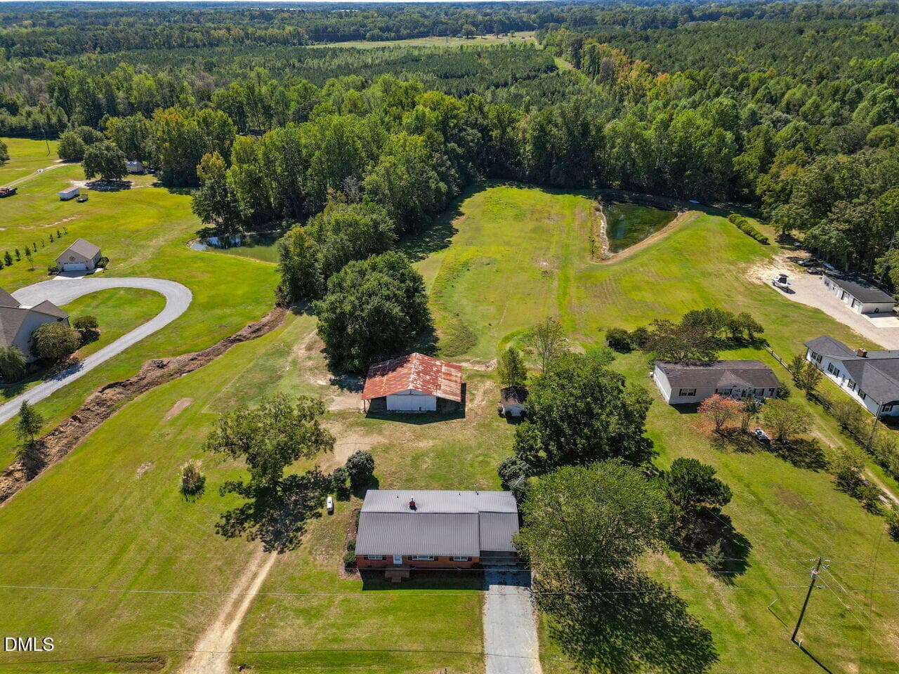 029-1280x960-photo - 246 Railroad Road, Benson, NC 27504, Benson
