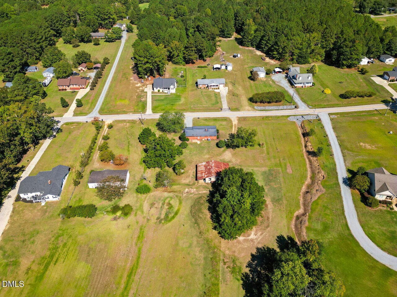 035-1280x960-photo - 246 Railroad Road, Benson, NC 27504, Benson