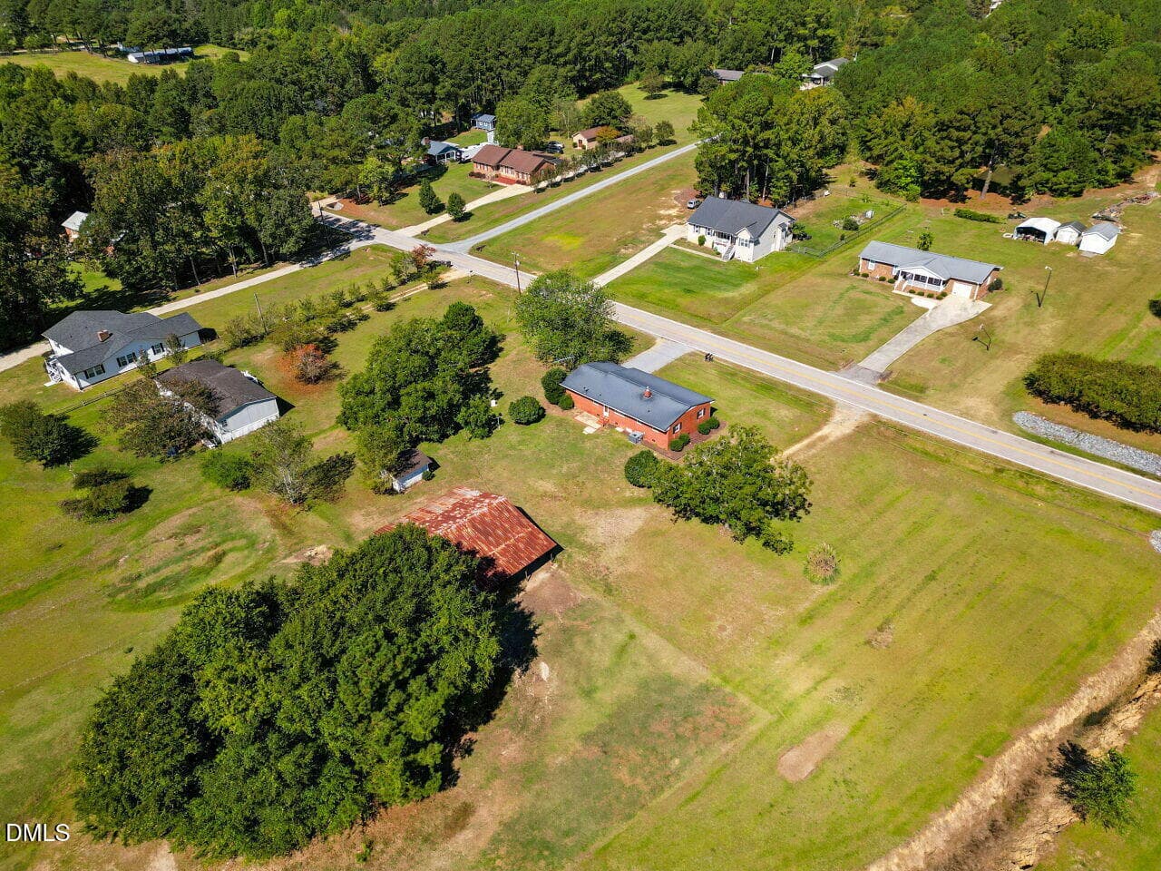 037-1280x960-photo - 246 Railroad Road, Benson, NC 27504, Benson