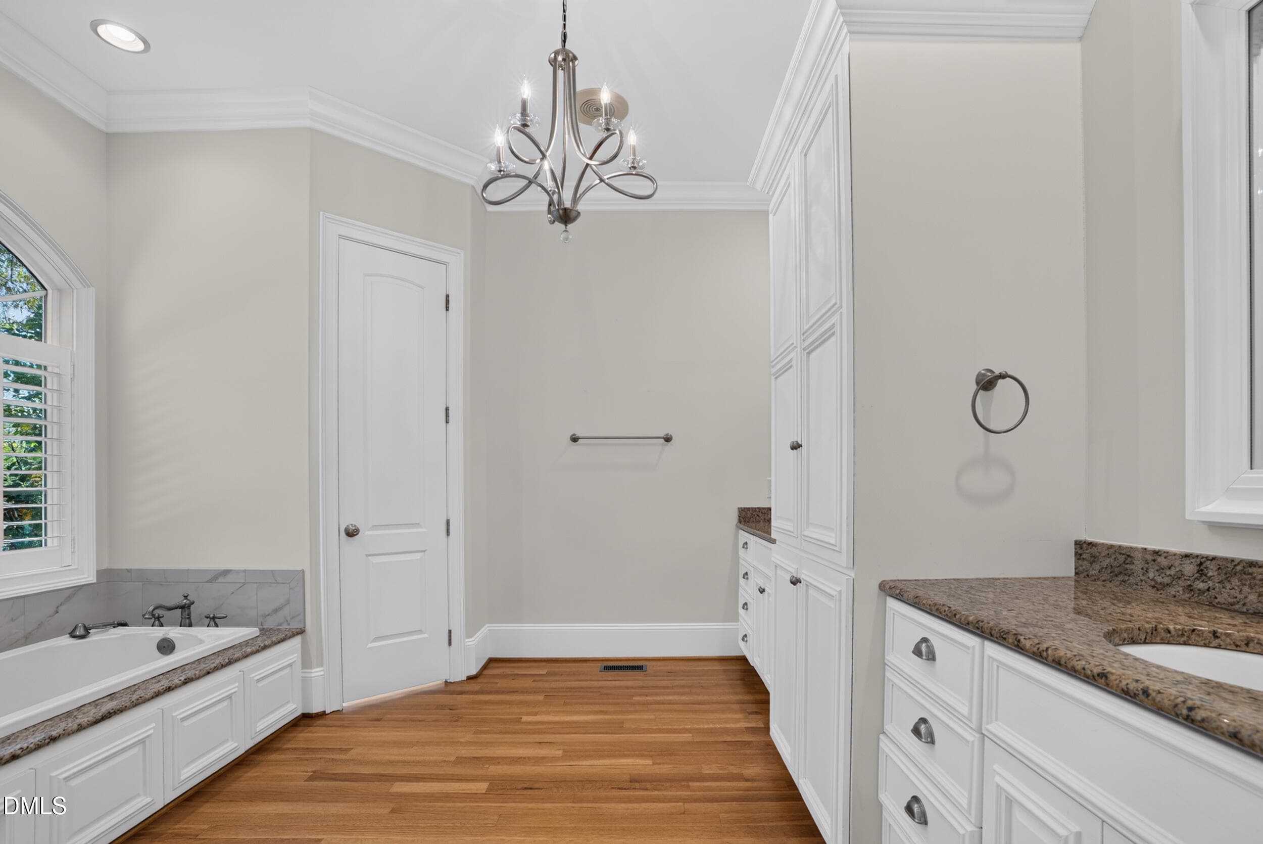 052 - Primary Bath - 1018 Lochshire Drive, Burlington, NC 27215