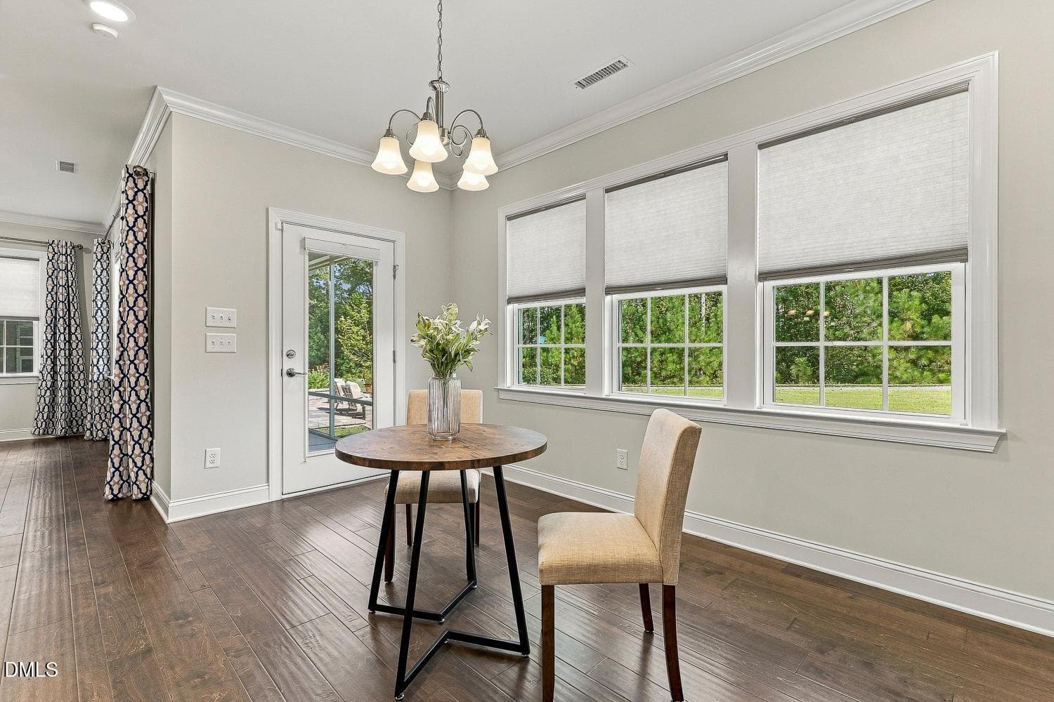 028-056-Breakfast Area-1500x1000 - 172 Sea Foam Drive, Raleigh, NC 27610