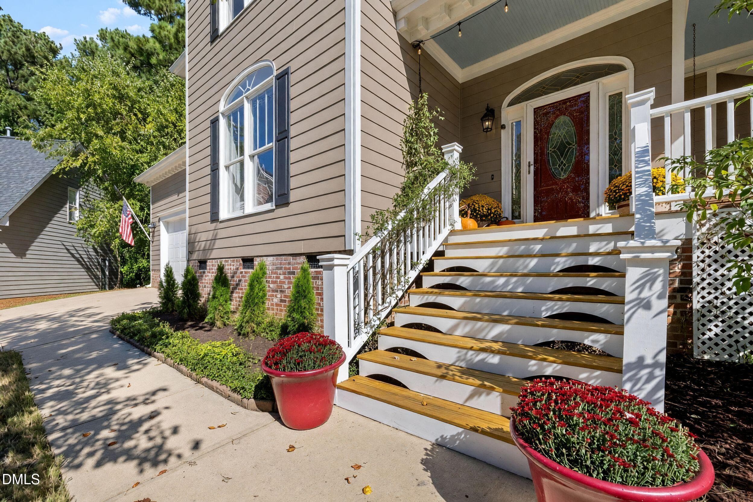 Front Porch - 109 Menteith Court, Apex, NC 27502