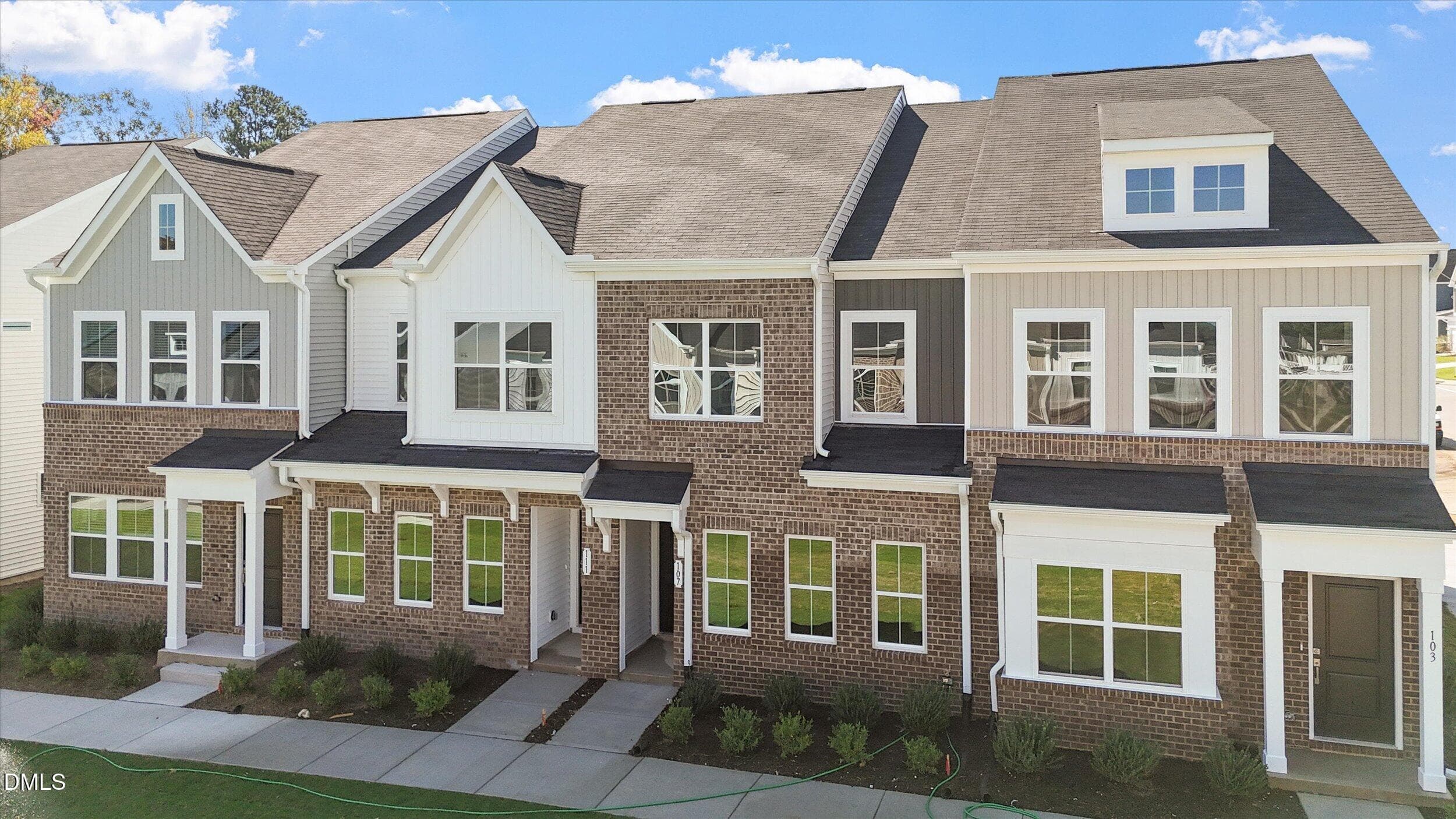 FMWeb01 - 107 Wood Aster Way 302, Garner, NC 27529