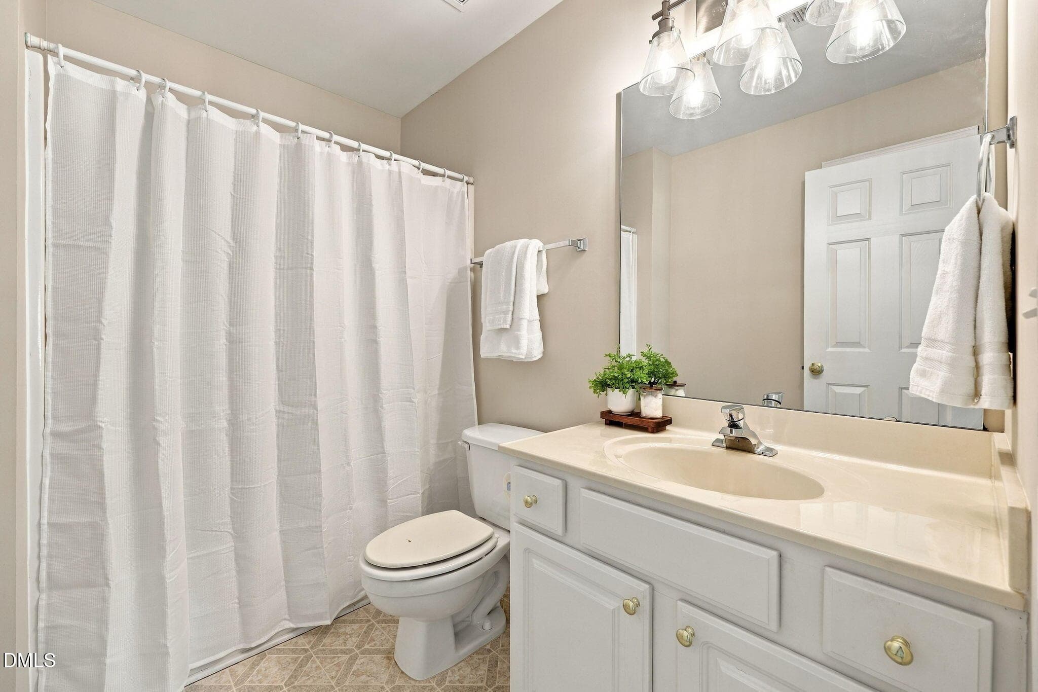 50-web-or-mls-IMG_3161_Edit - 1509 Poets Glade Drive, Apex, NC 27523