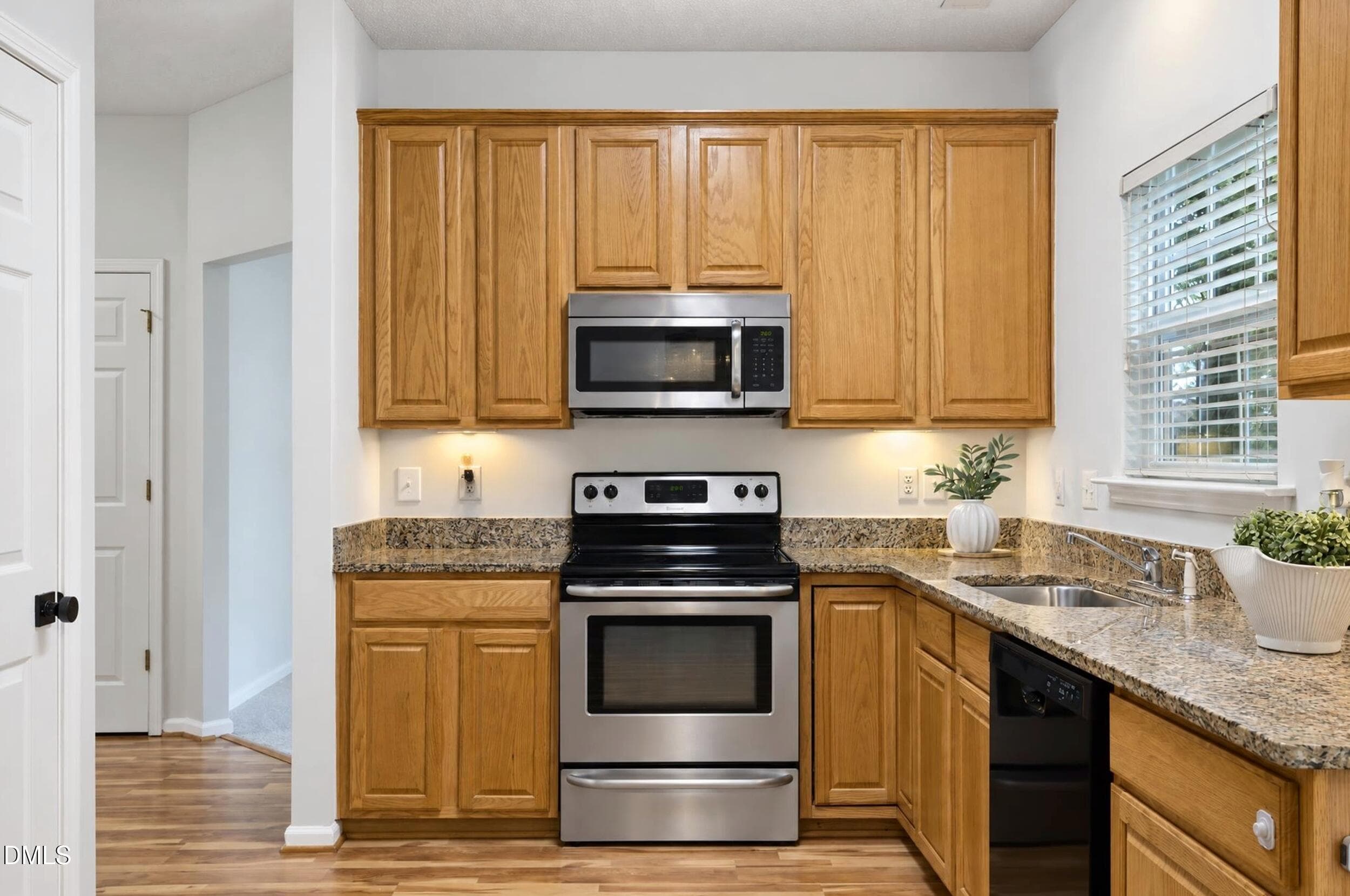 Kitchen - 10804 Pendragon Place, Raleigh, NC 27614