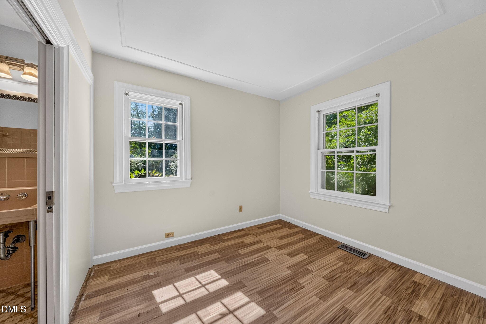 28-web-or-mls-1829 Arlington Street - 28 - 1829 Arlington Street, Raleigh, NC 27608