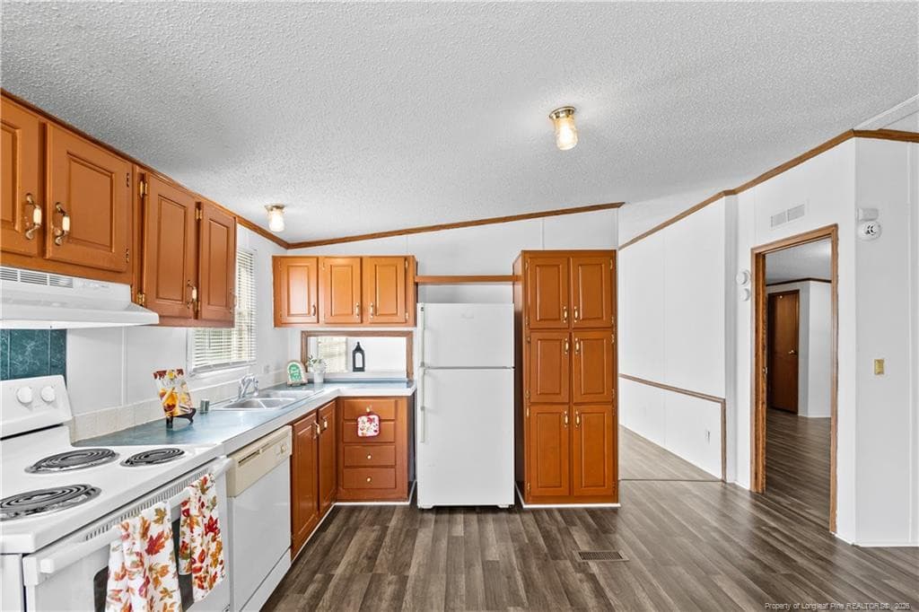 kitchen - 179 Grier Drive, Raeford, NC 28376, Raeford