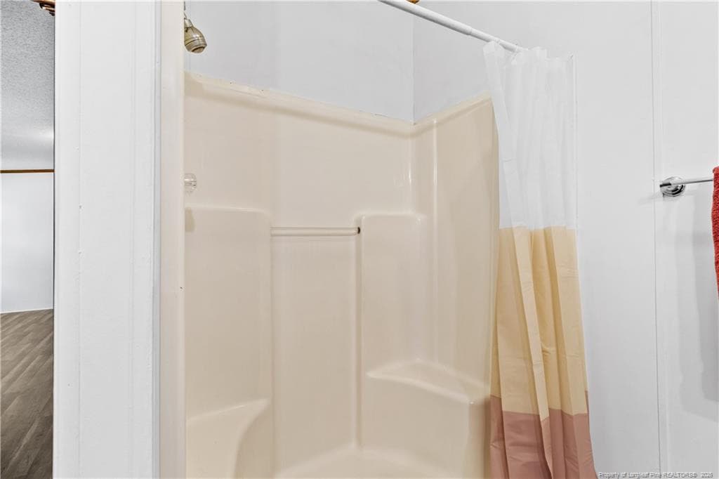 hall bathroom - 179 Grier Drive, Raeford, NC 28376, Raeford