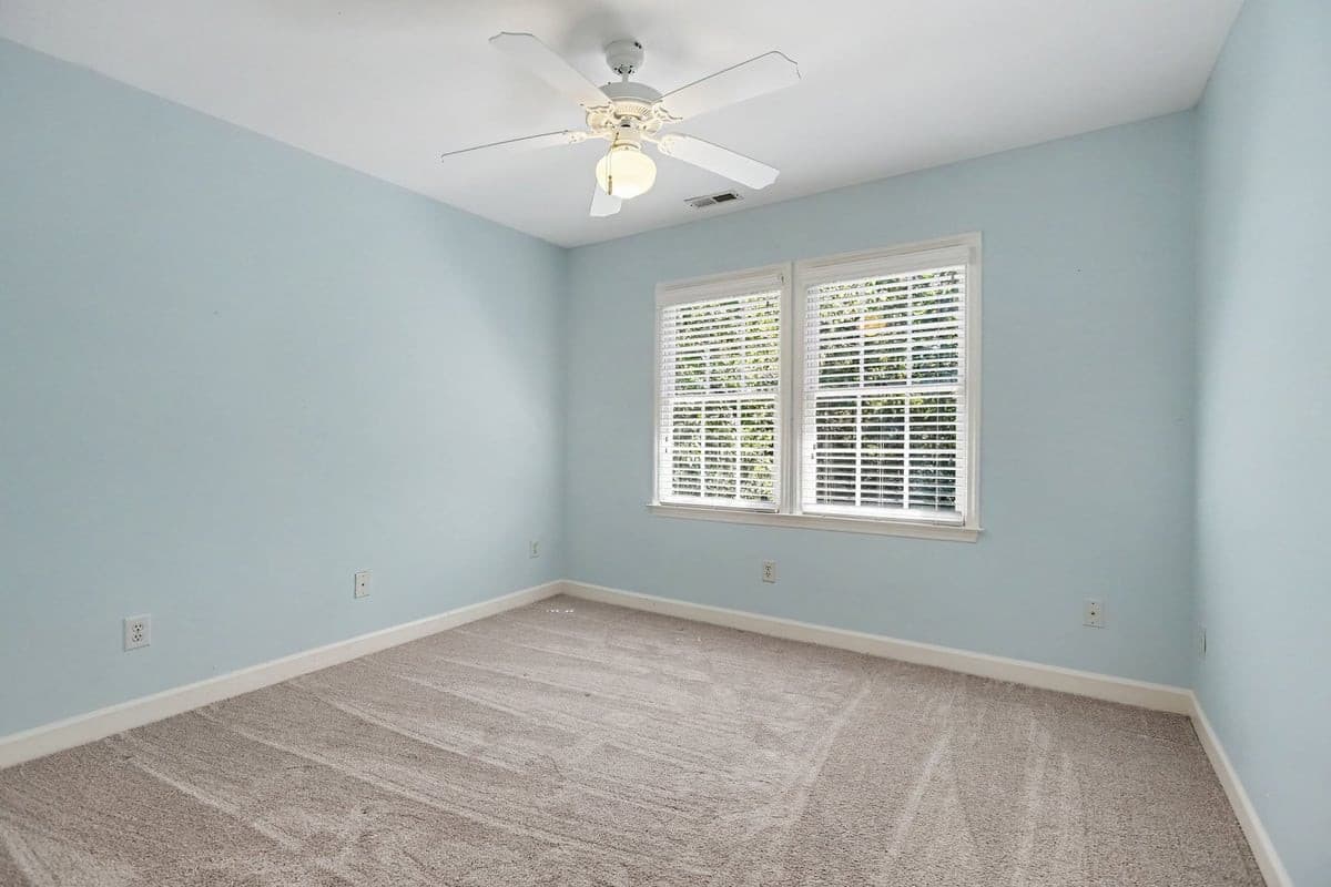 024_file_5122.jpg - 26 Ballard Court, Durham, NC 27712