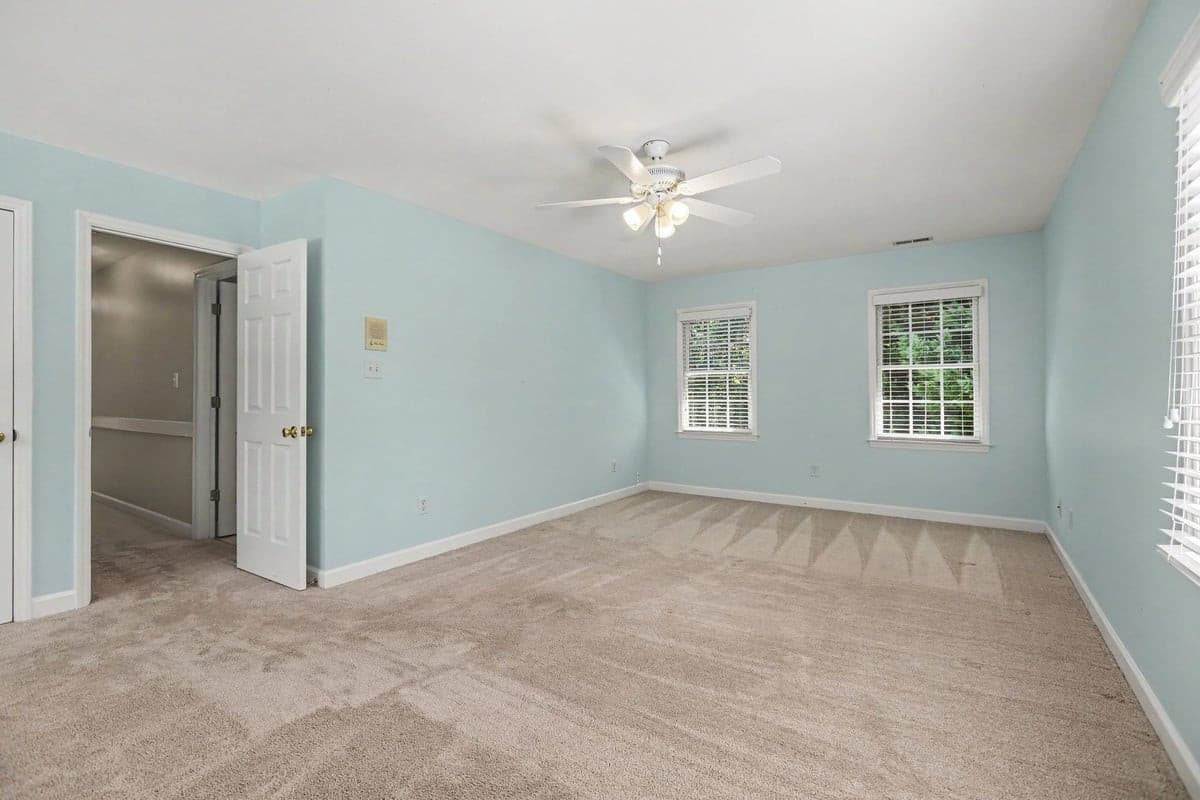 027_file_5944.jpg - 26 Ballard Court, Durham, NC 27712