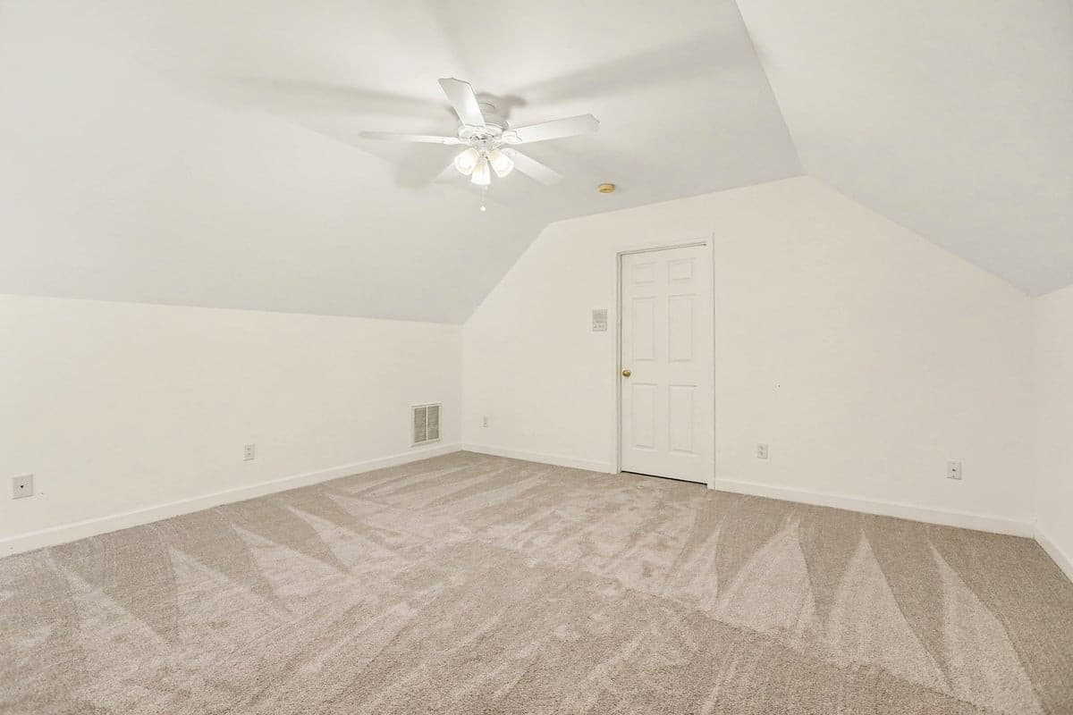 028_file_3776.jpg - 26 Ballard Court, Durham, NC 27712
