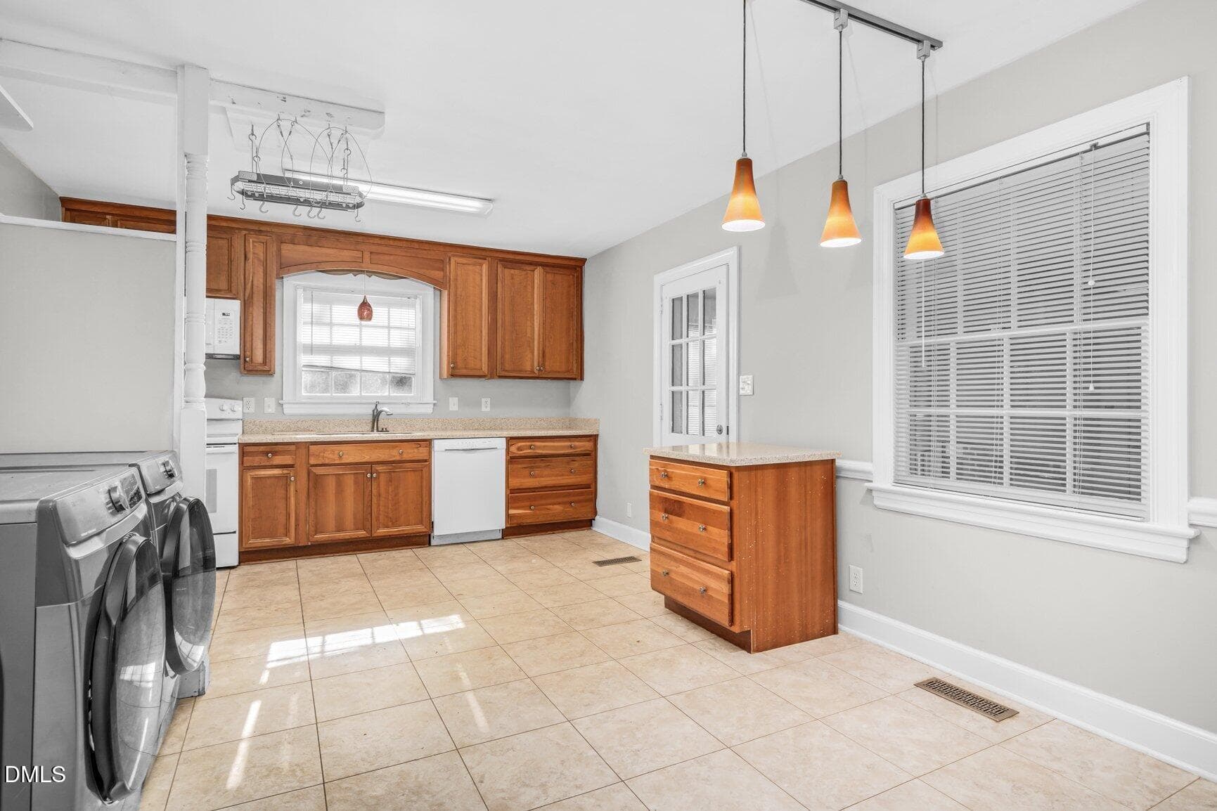 015-1707RoxburyDriveNorth-Wilson-NC-2789 - 1707 Roxbury Drive N, Wilson, NC 27893