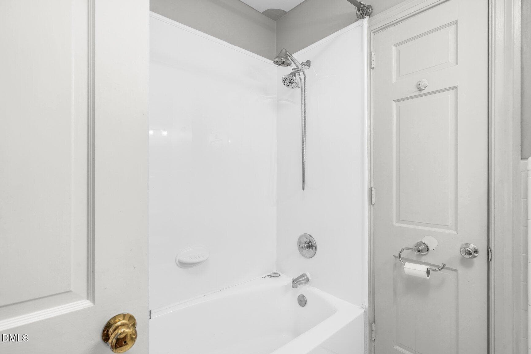 024-1707RoxburyDriveNorth-Wilson-NC-2789 - 1707 Roxbury Drive N, Wilson, NC 27893