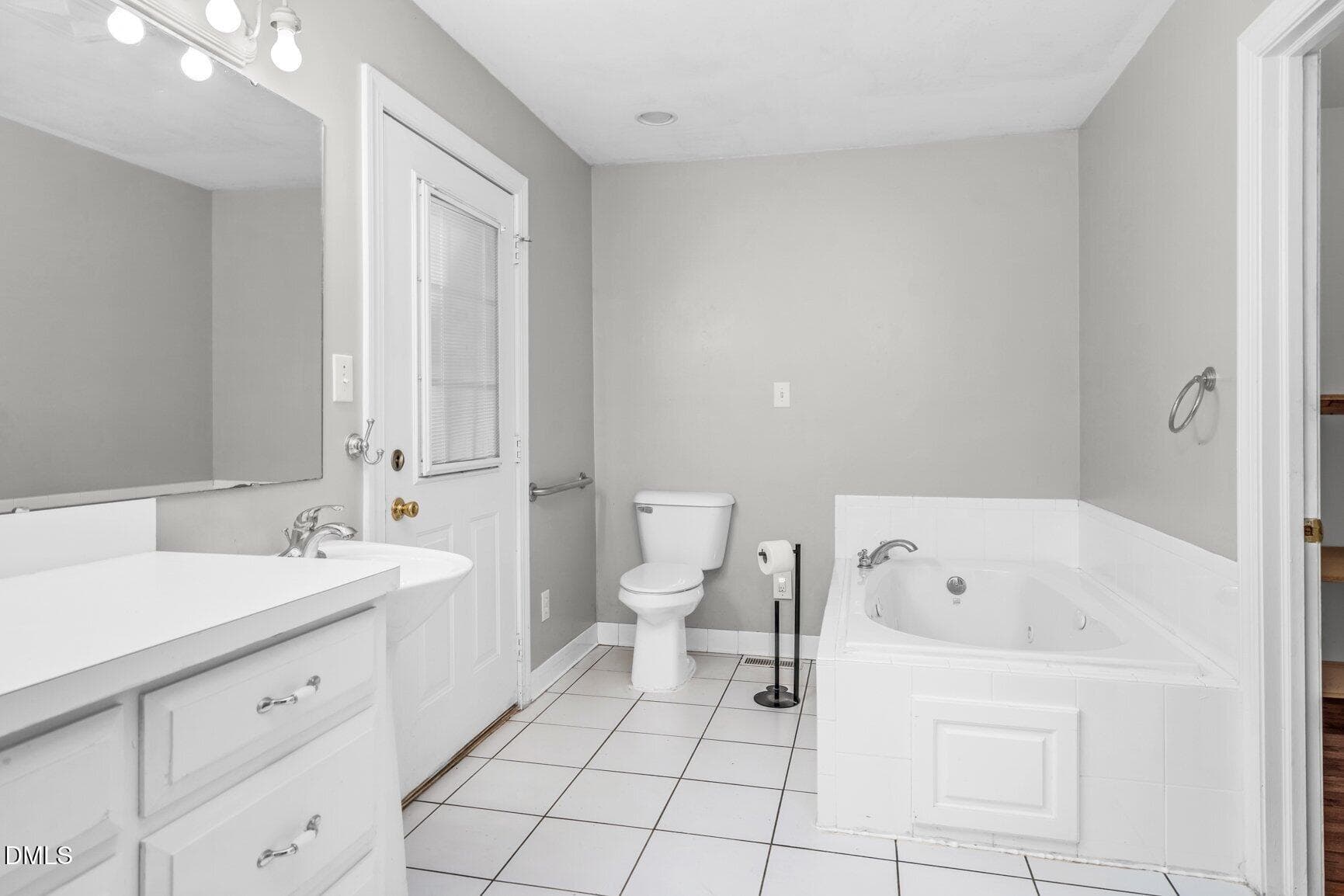 033-1707RoxburyDriveNorth-Wilson-NC-2789 - 1707 Roxbury Drive N, Wilson, NC 27893