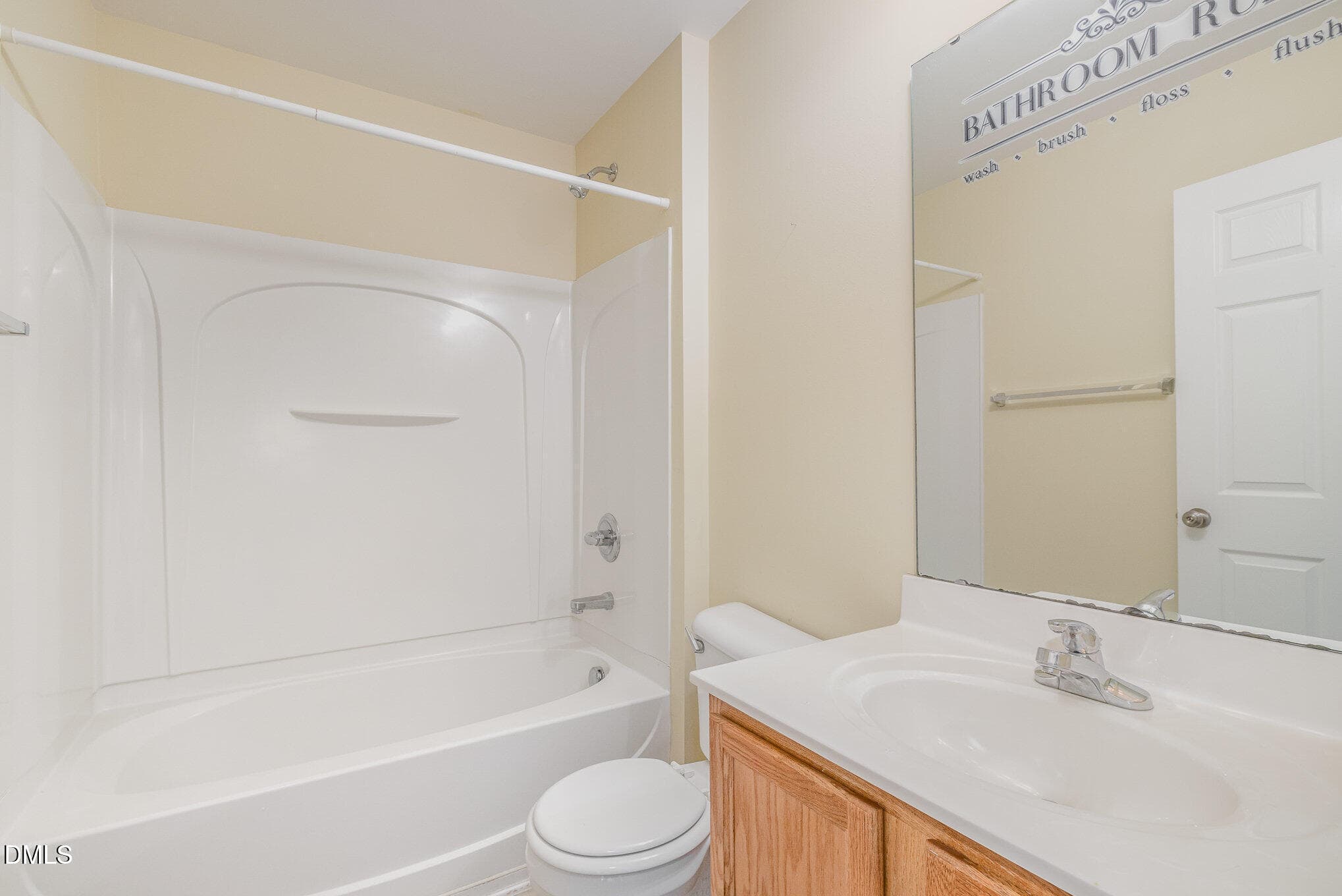 Bath 2 - 1311 Canyon Rock Court 105, Raleigh, NC 27610