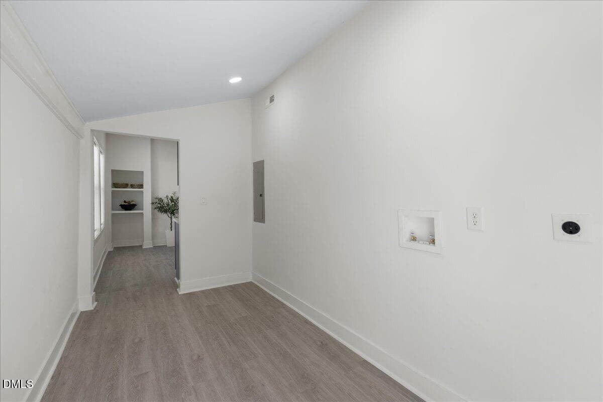 Hallway - 911 Alma Street, Durham, NC 27703