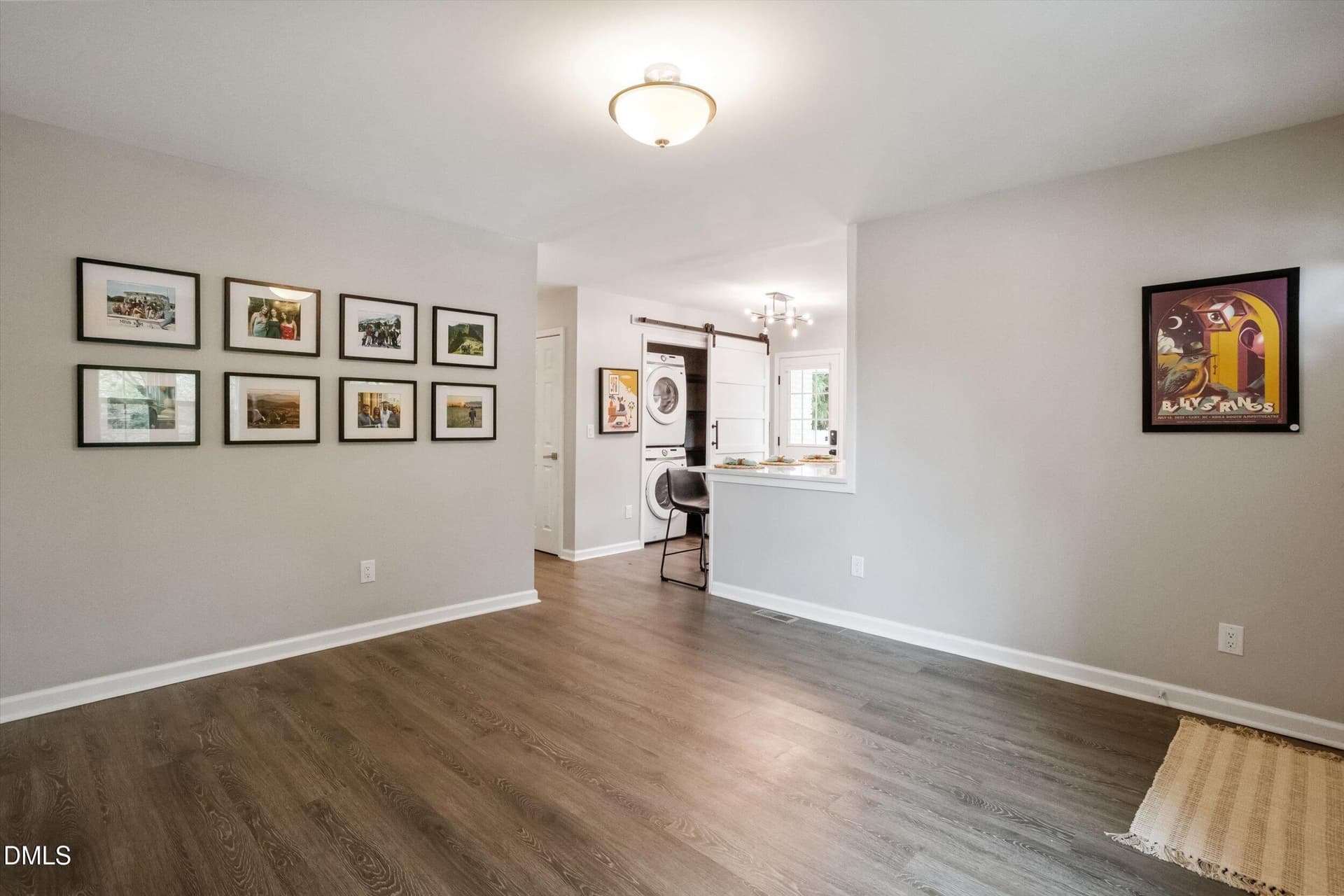 Living Room - 208 N State Street, Raleigh, NC 27601