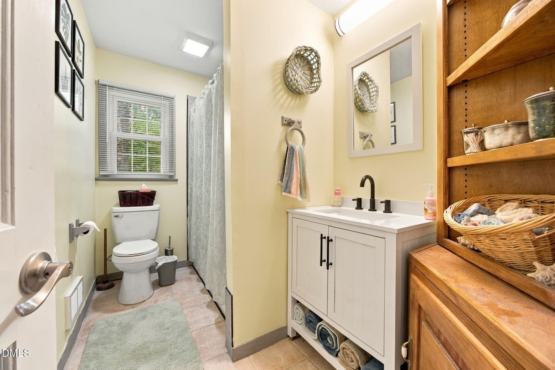 16-web-or-mls-IMG_7562 - 7914 Belgium Drive, Raleigh, NC 27606