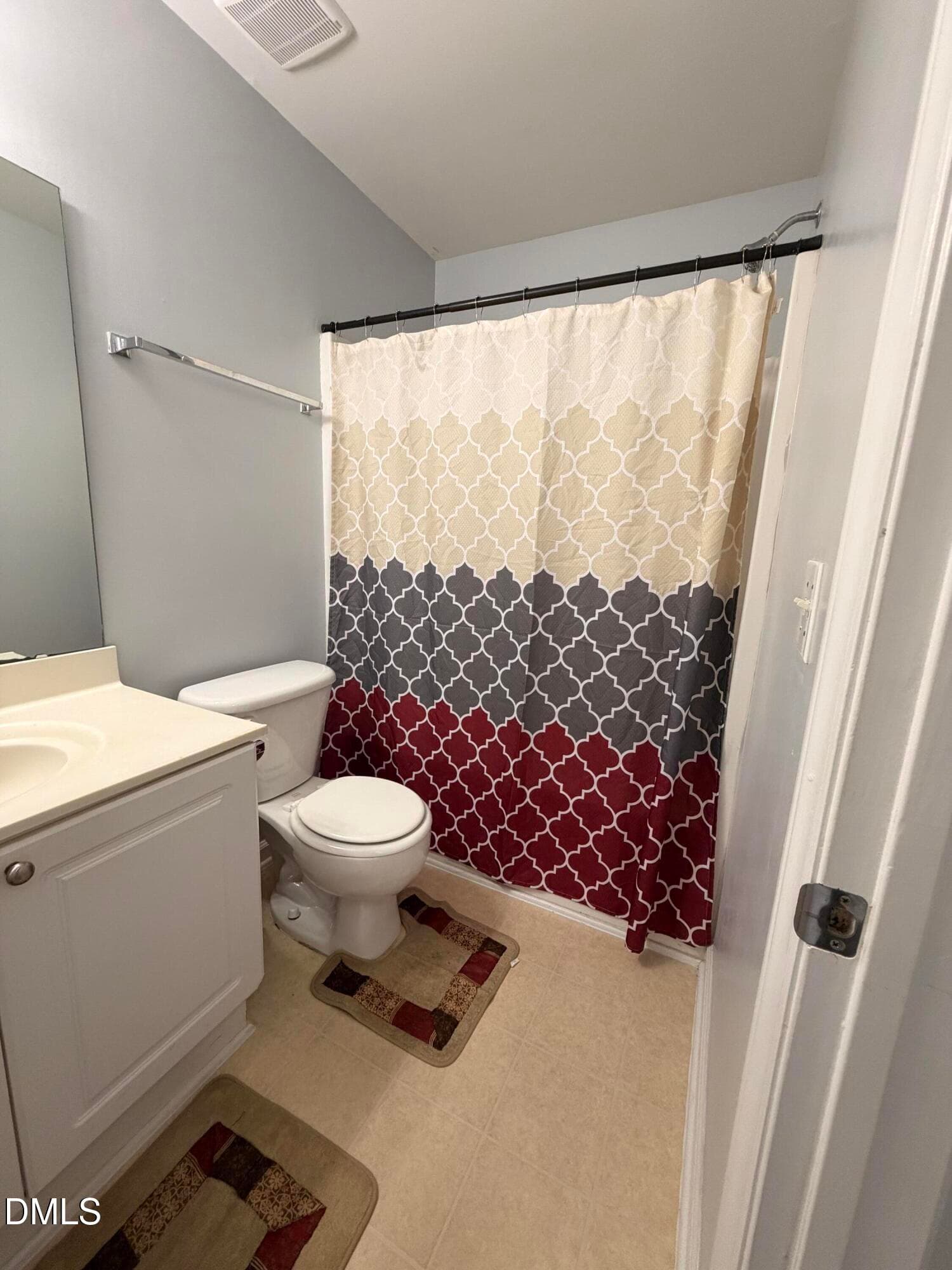 hallway bath - 4249 Beacon Crest Way, Raleigh, NC 27604