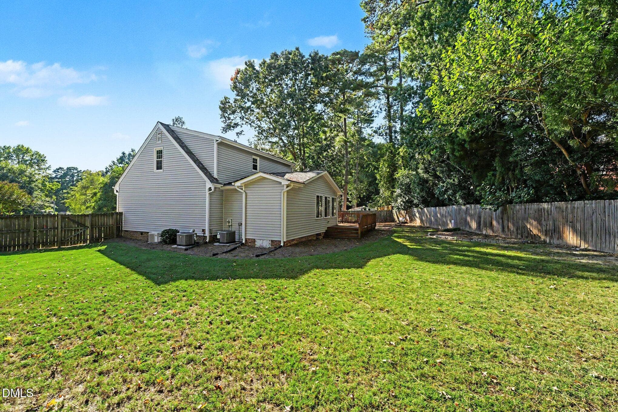 033_file_6978 - 8109 Sapwood Court, Raleigh, NC 27615