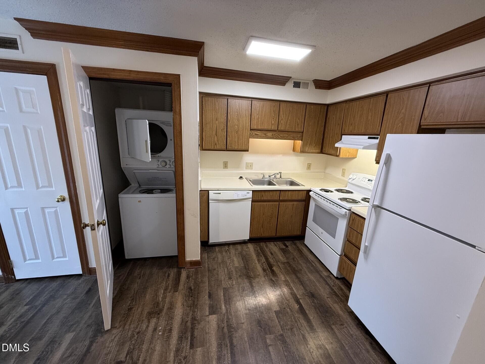 f8bb84e6-dc17-40be-8e8b-54c76966549e - 3530 Ivy Commons Drive 101, Raleigh, NC 27606